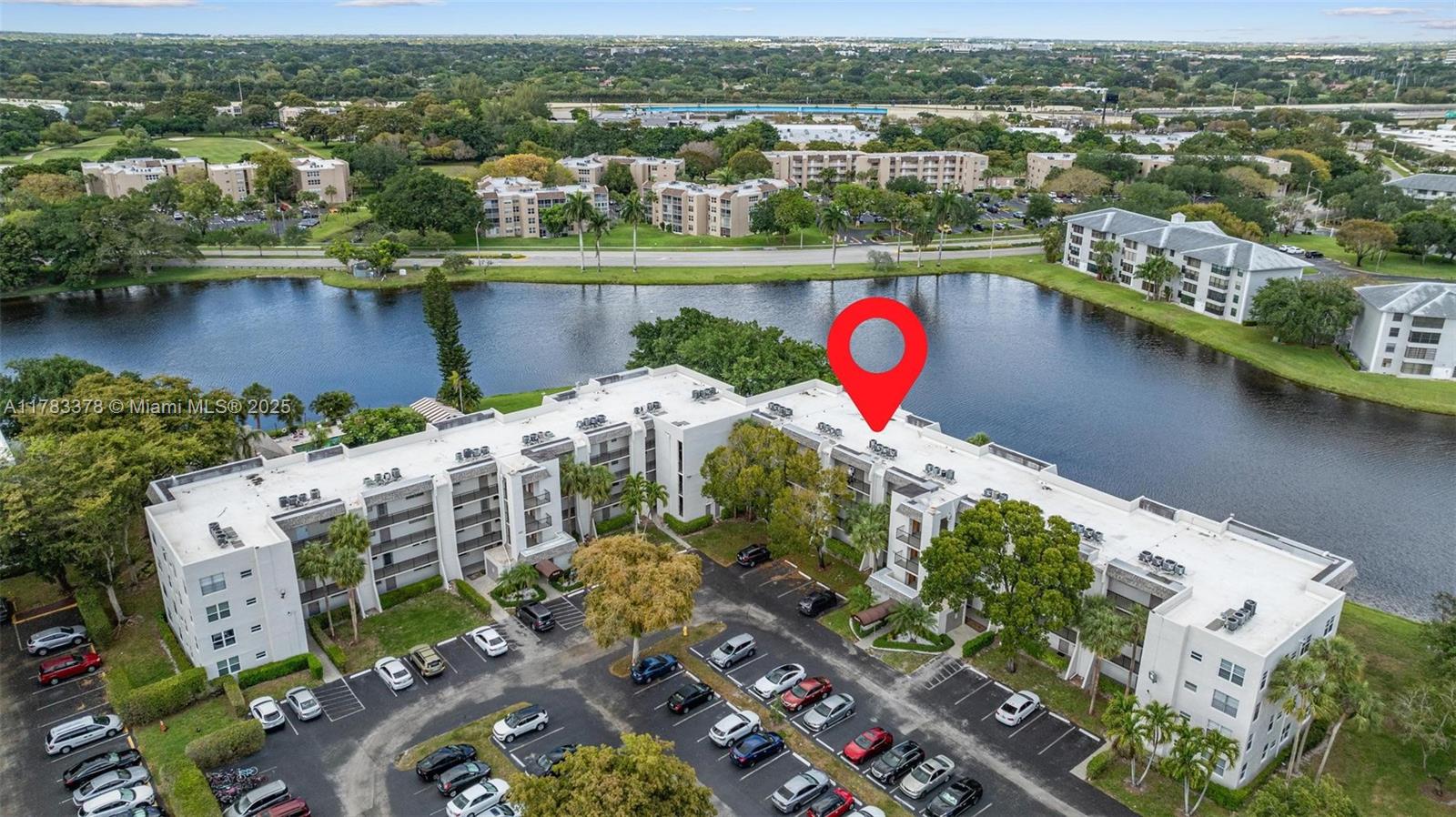 9440 Poinciana Pl 405