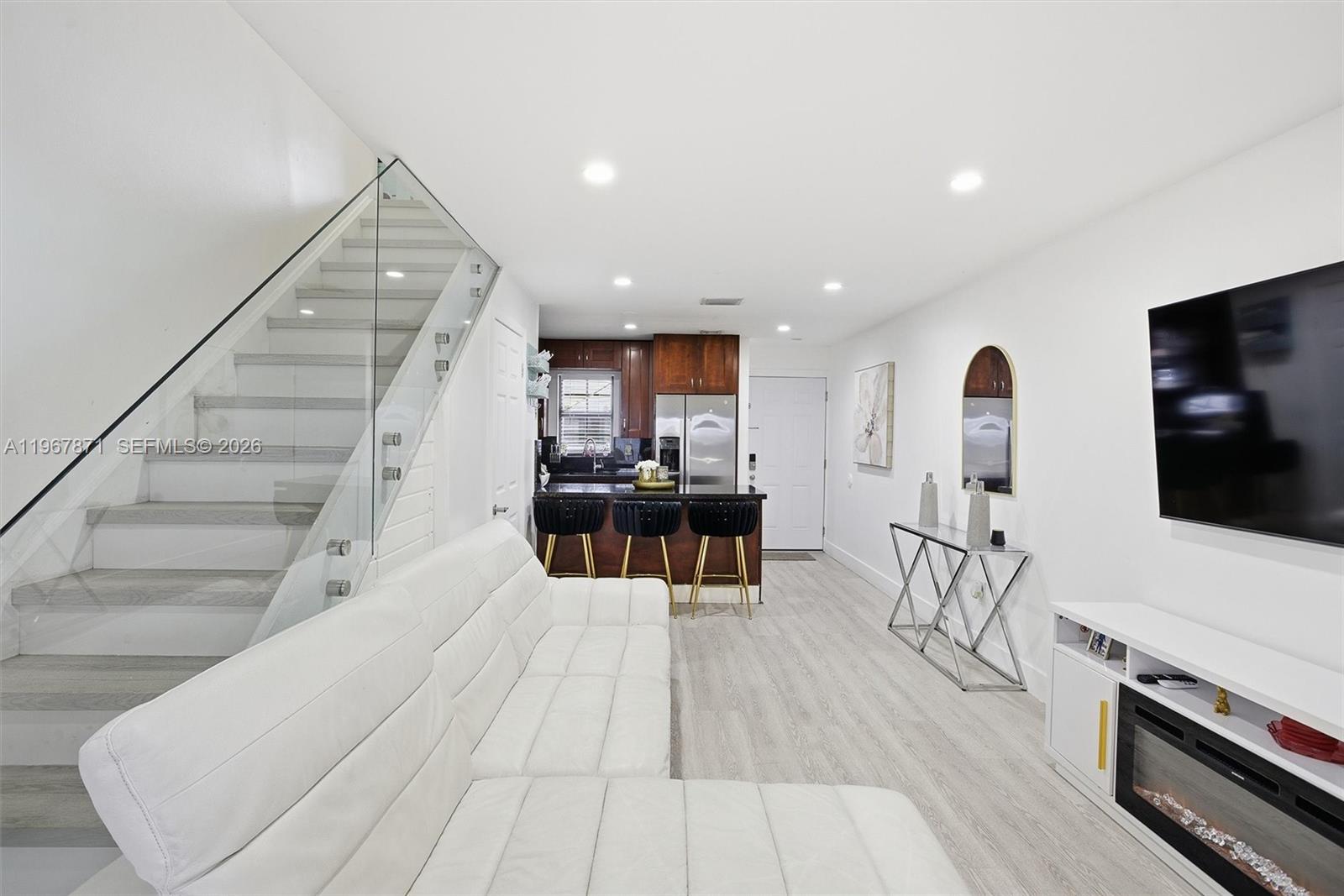 INTERNATIONAL PRINCESS CO - Residential