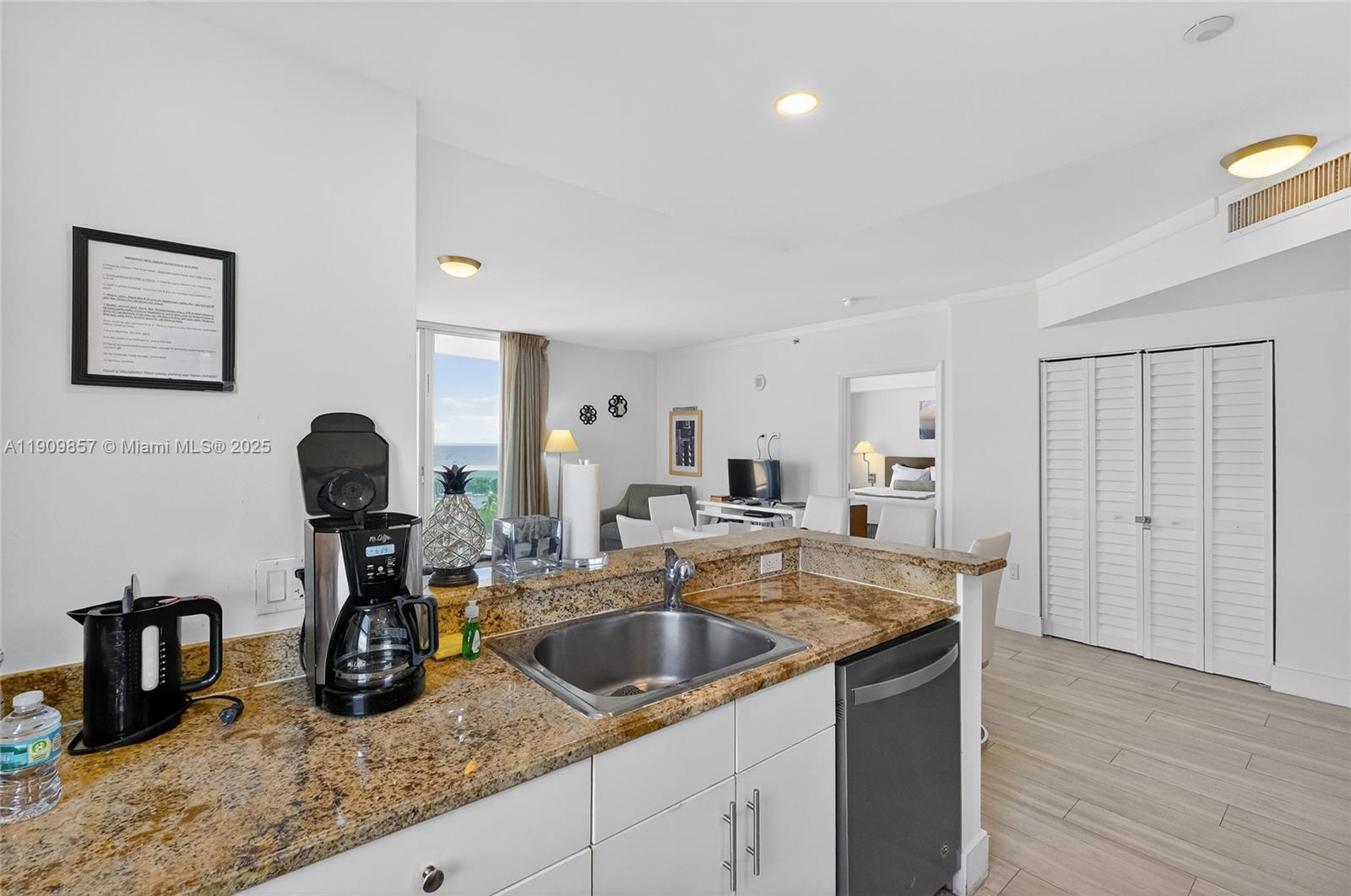 MUTINY PARK CONDO - Residential