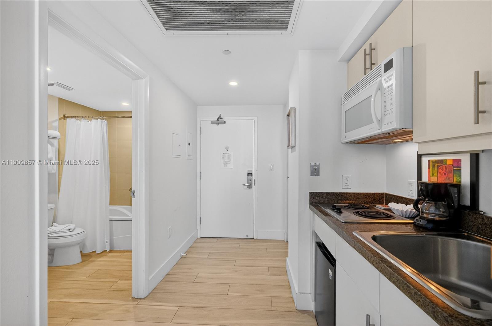 MUTINY PARK CONDO - Residential