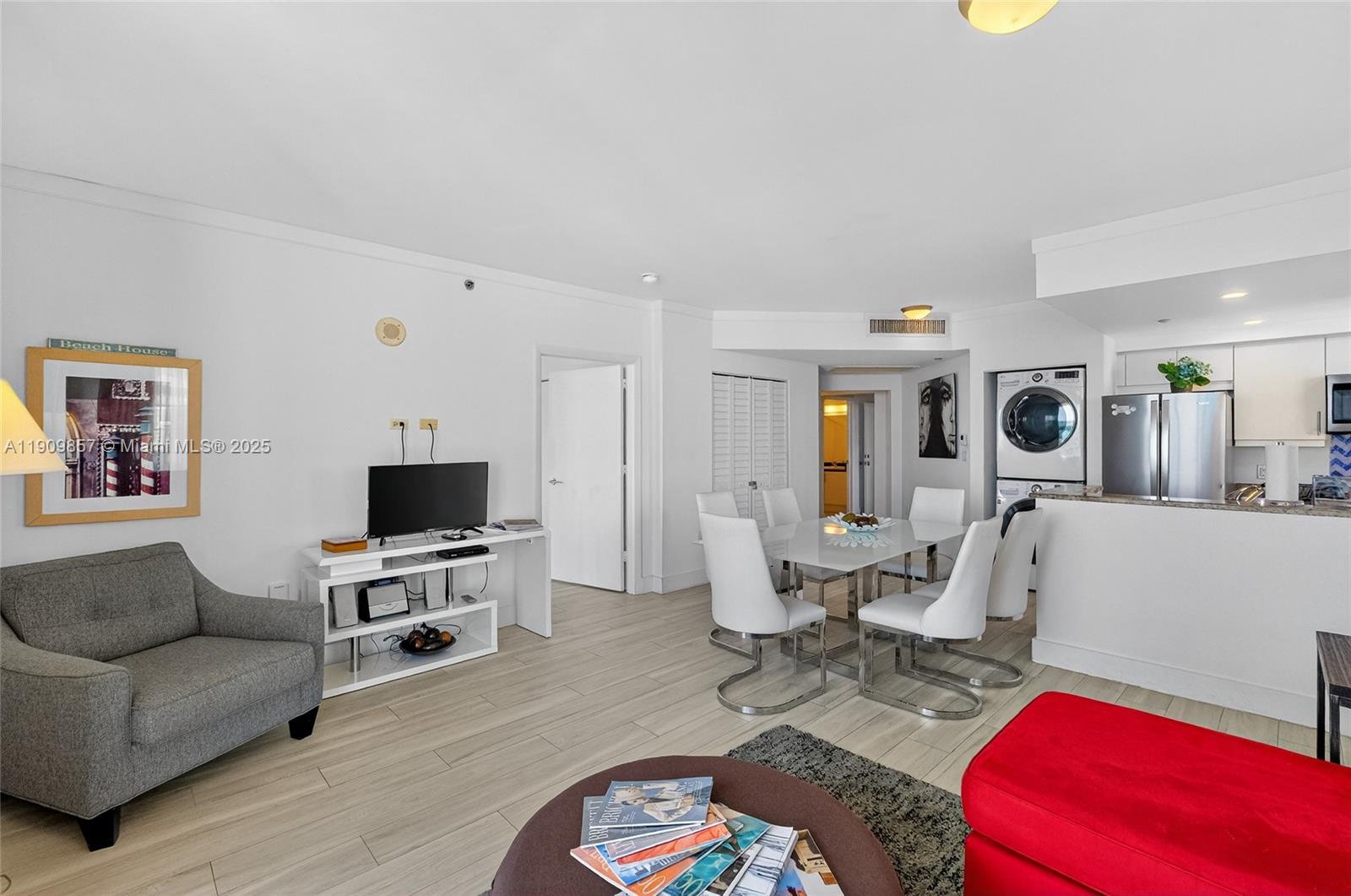 MUTINY PARK CONDO - Residential