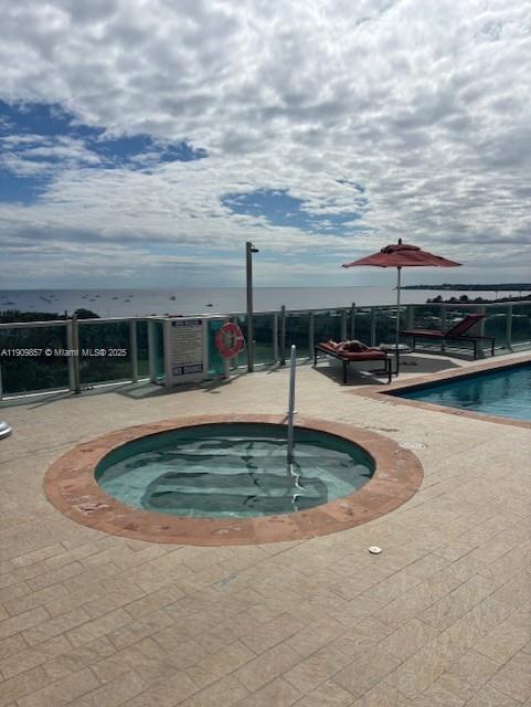 MUTINY PARK CONDO - Residential