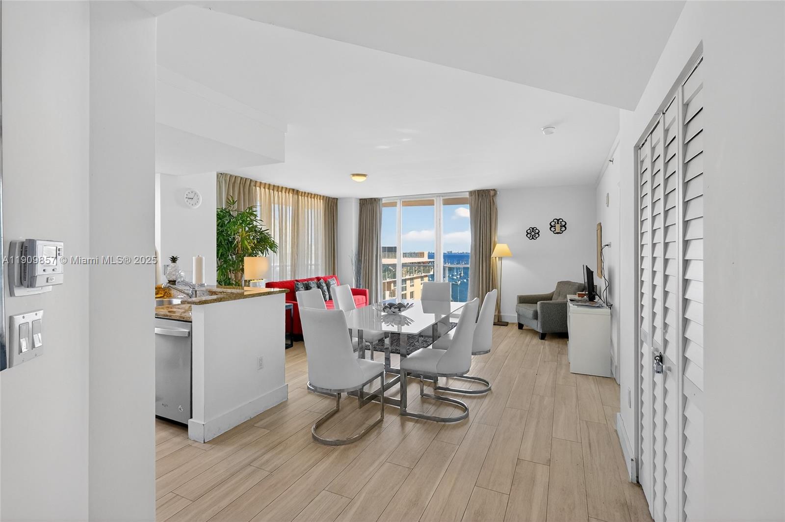 MUTINY PARK CONDO - Residential