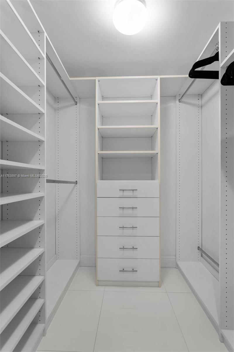 ICON BRICKELL NO TWO COND - Residential Lease