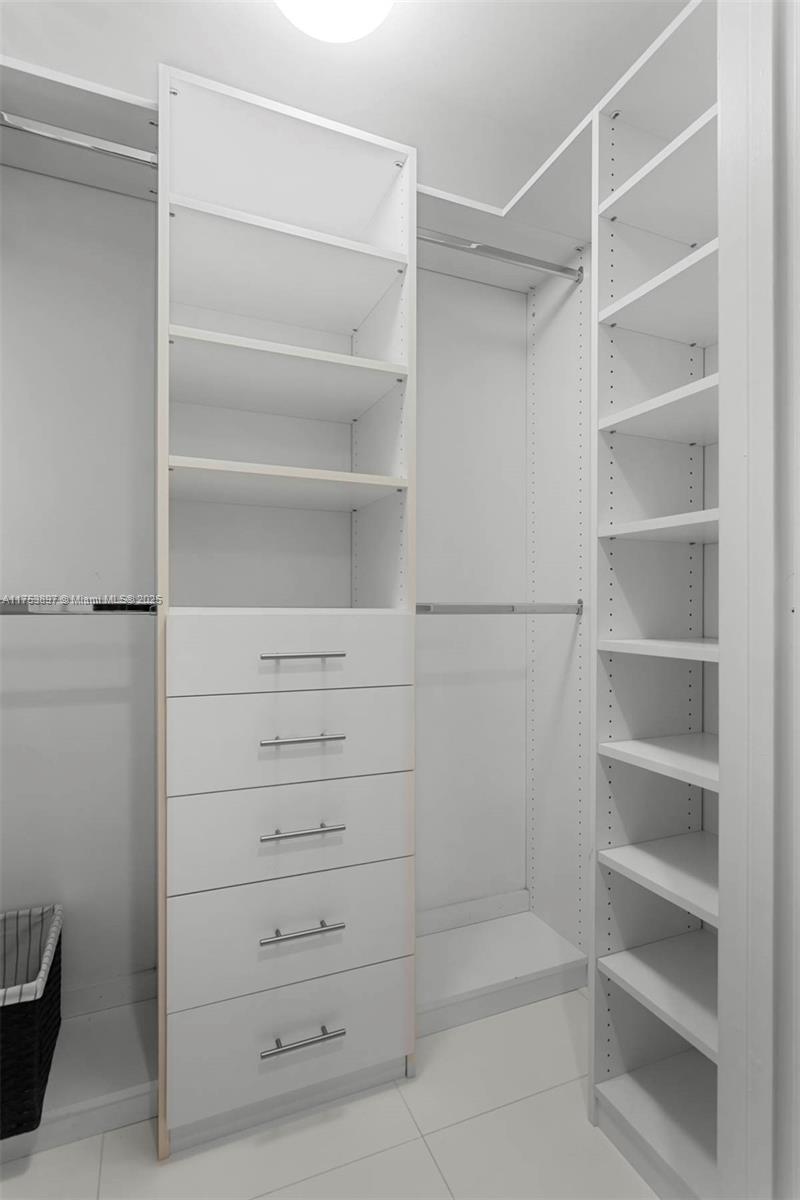 ICON BRICKELL NO TWO COND - Residential Lease