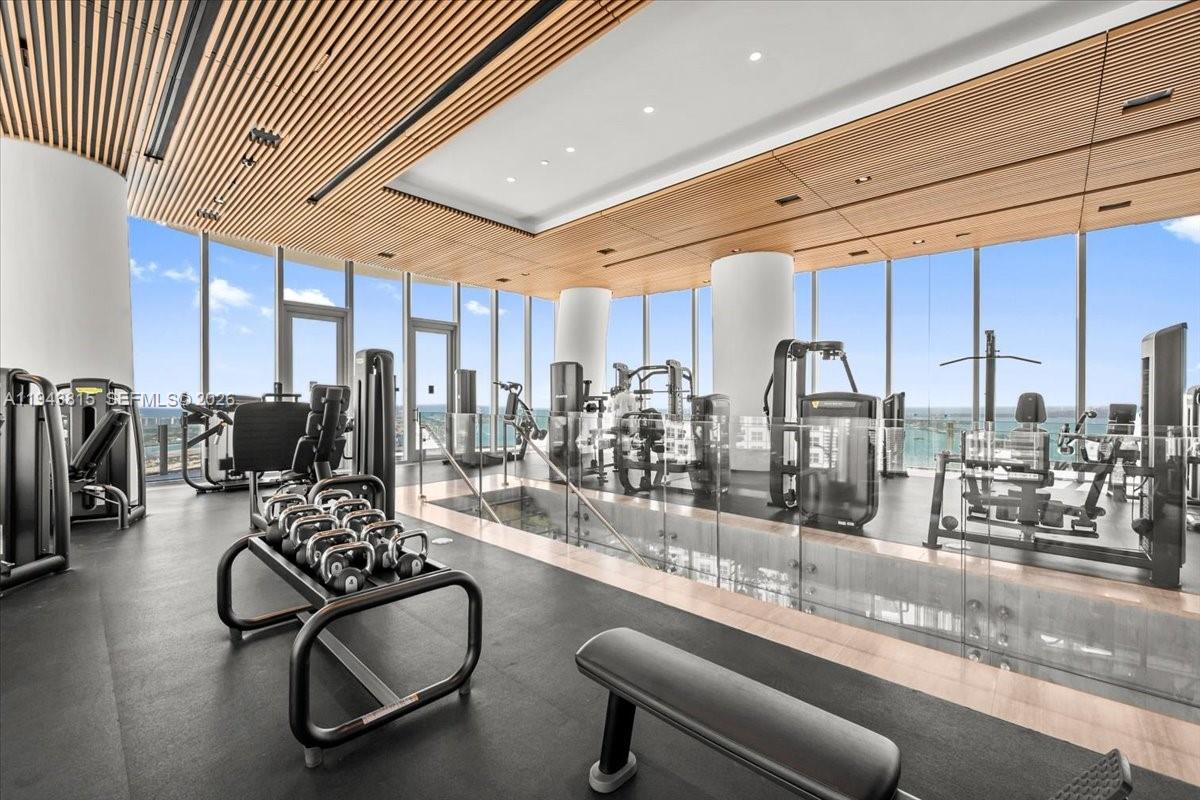 ASTON MARTIN - Residential Lease