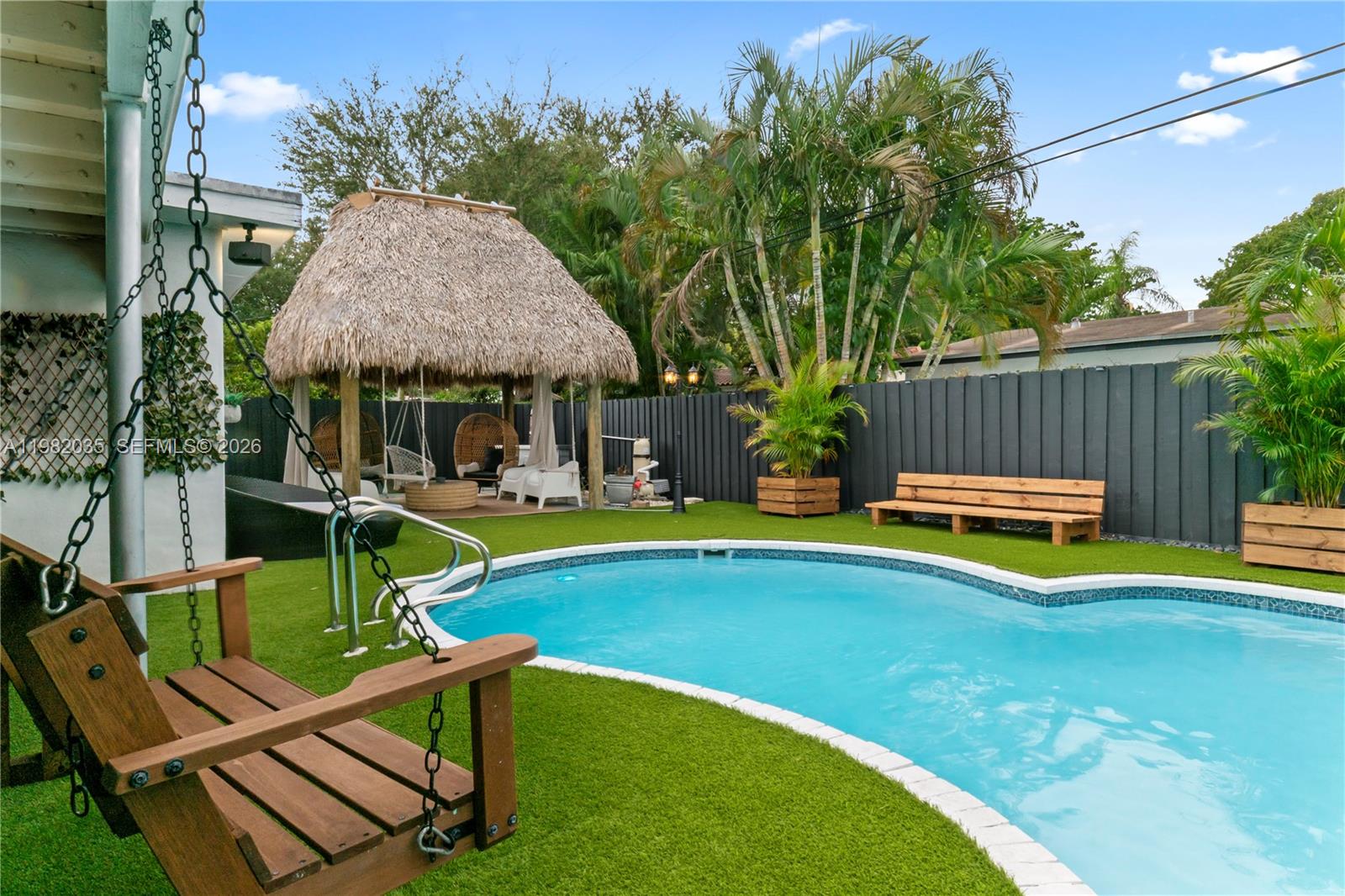 GREYKNOLL ESTATES - Residential