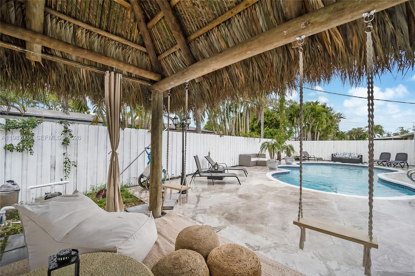 GREYKNOLL ESTATES - Residential