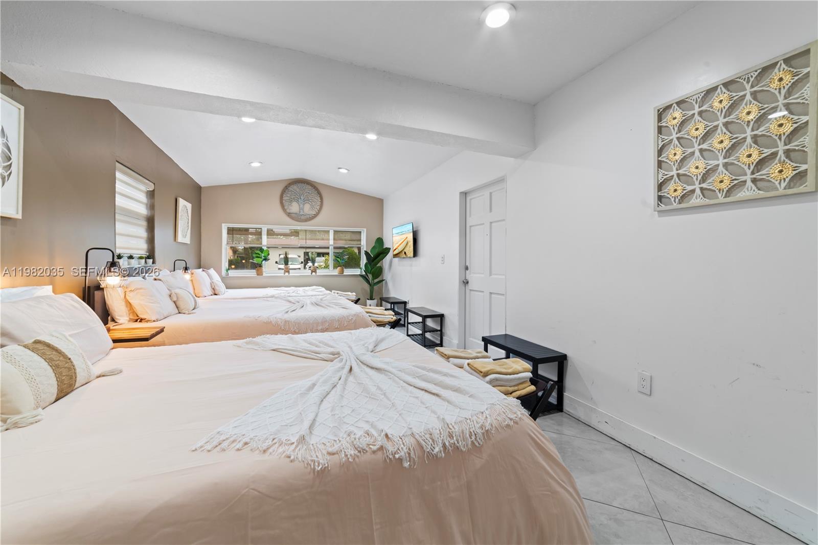 GREYKNOLL ESTATES - Residential