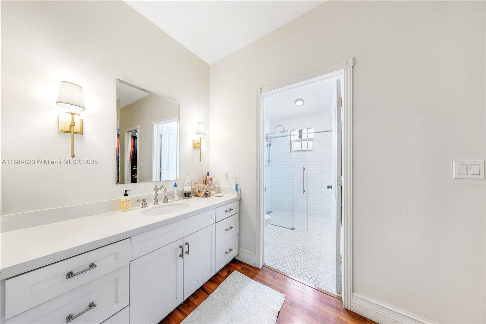 MCKEEVER TERR - Residential