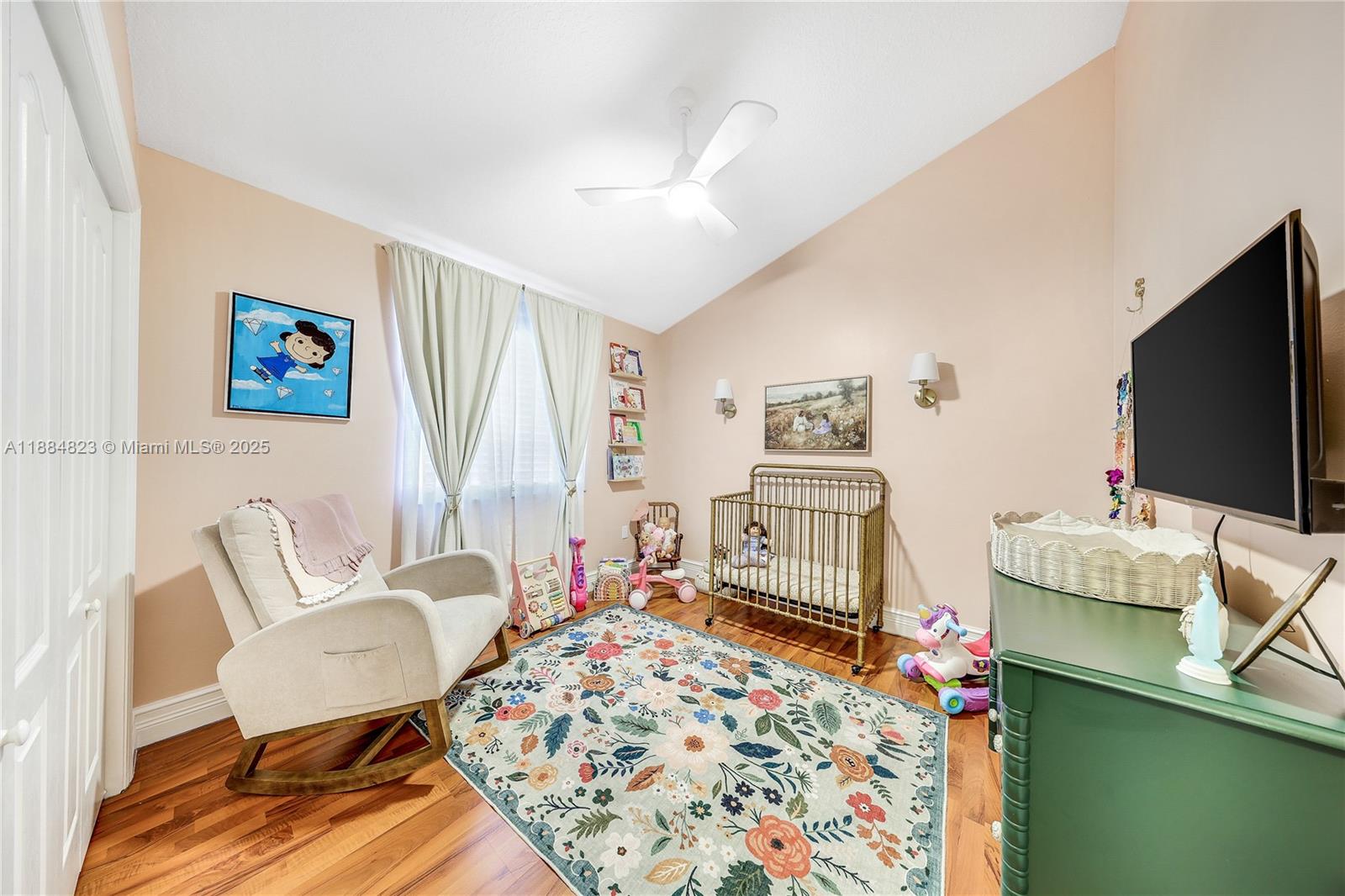 MCKEEVER TERR - Residential