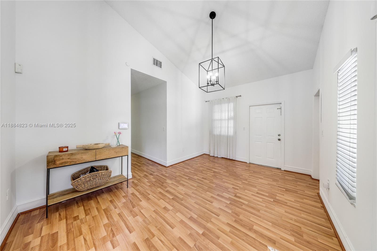 MCKEEVER TERR - Residential