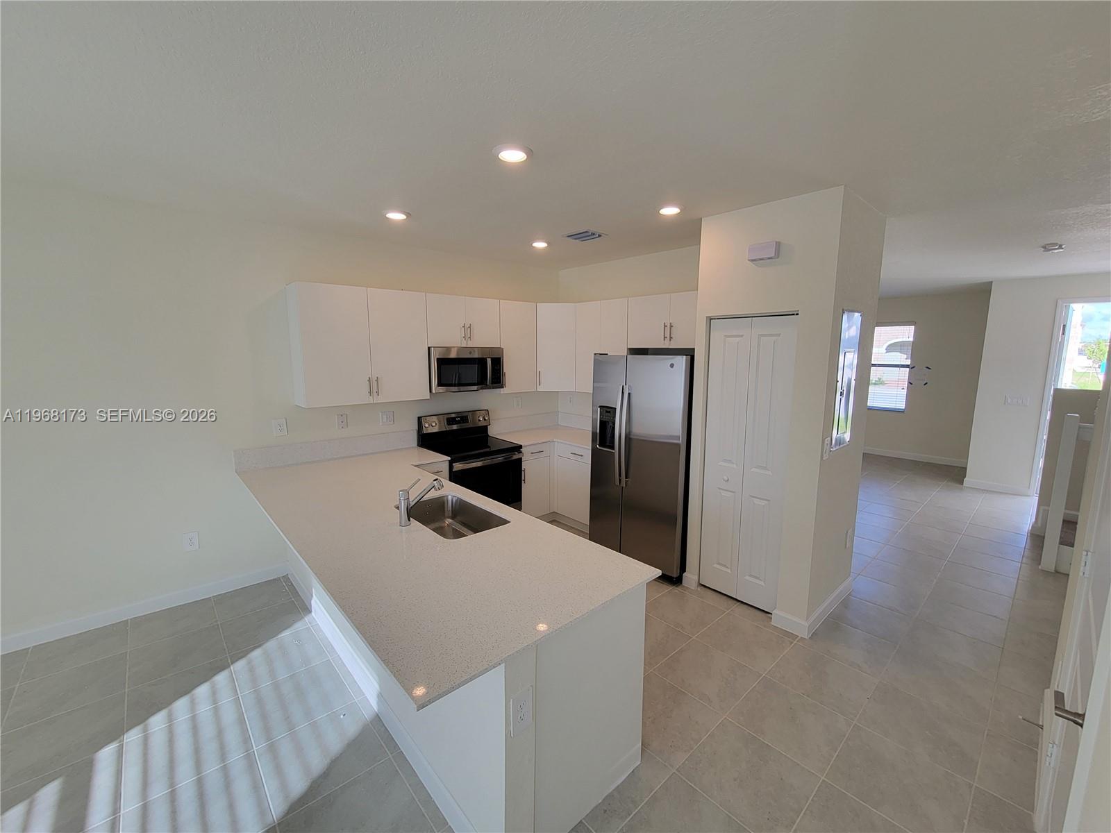 11404 W 33rd Ct 11404