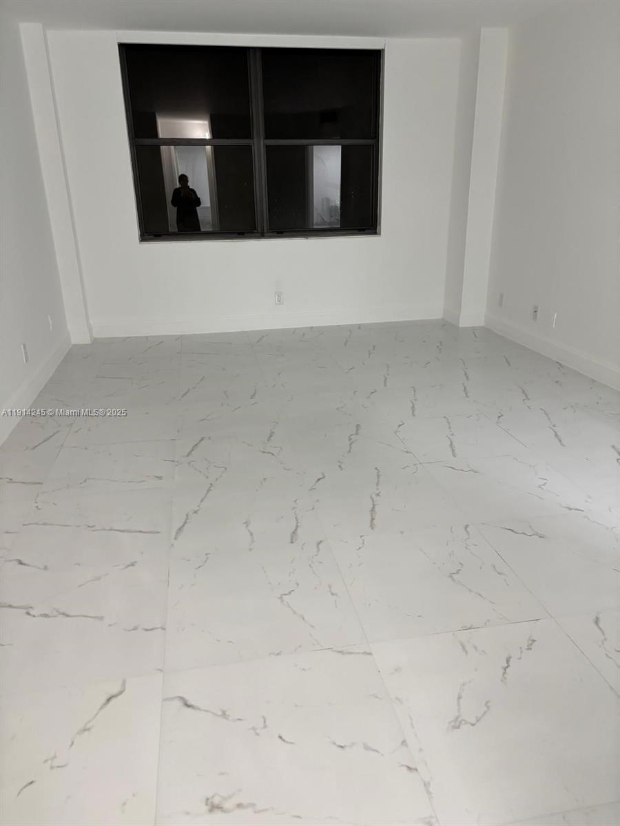 THE CLIPPER AT BISC COVE - Residential Lease