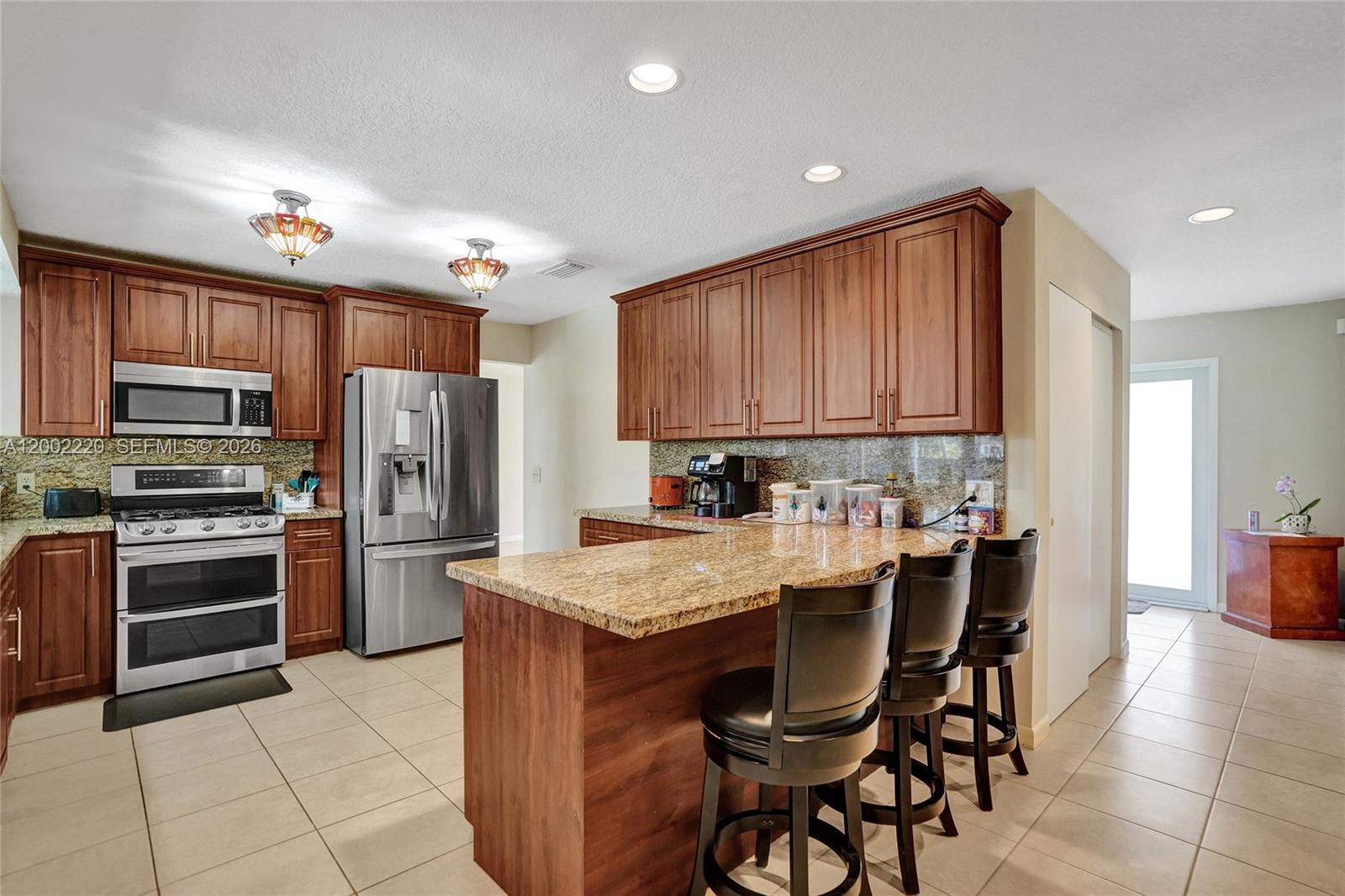 SUNRISE GOLF VILLAGE SEC - Residential