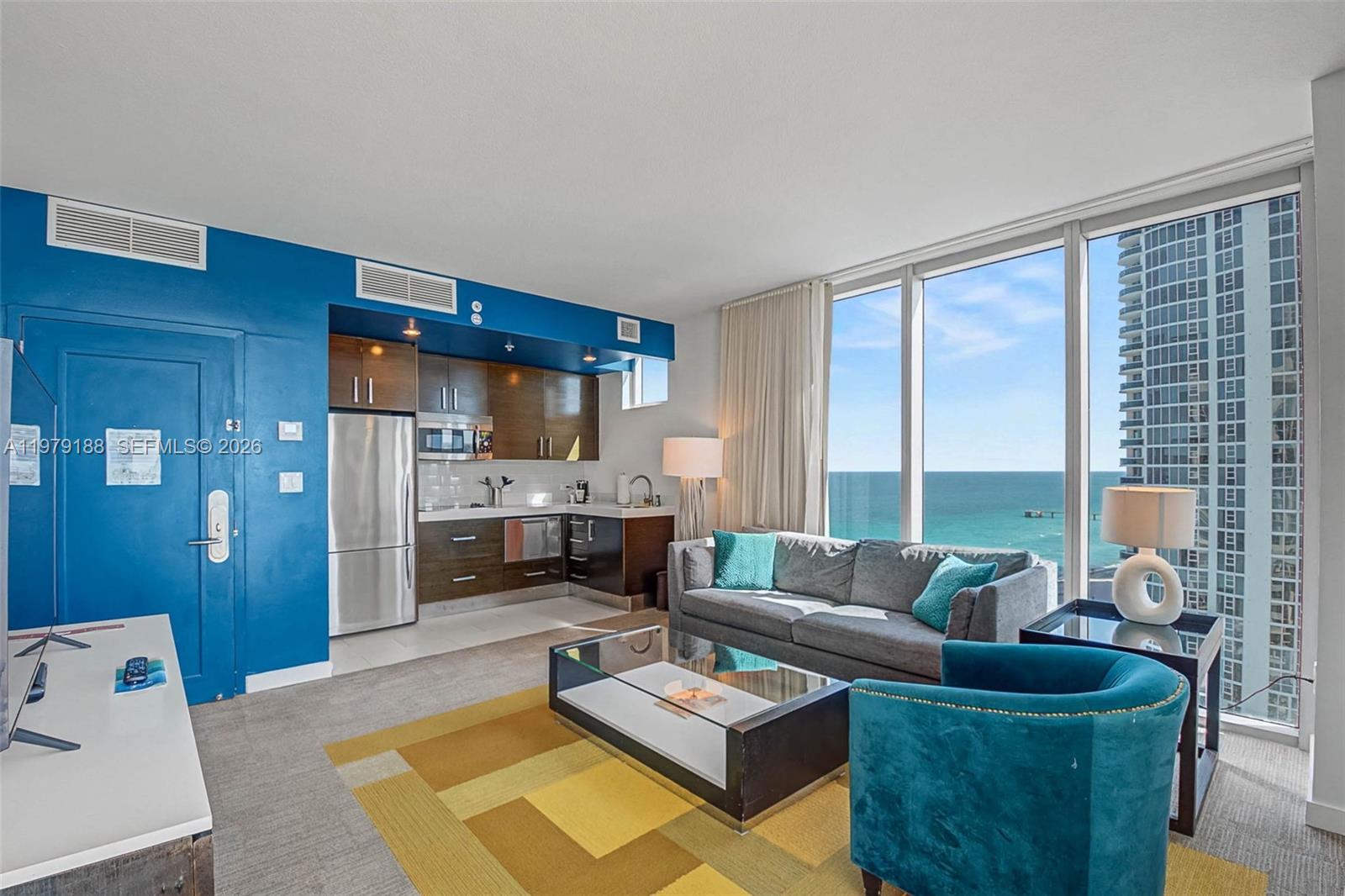 SOLE CONDO - Residential