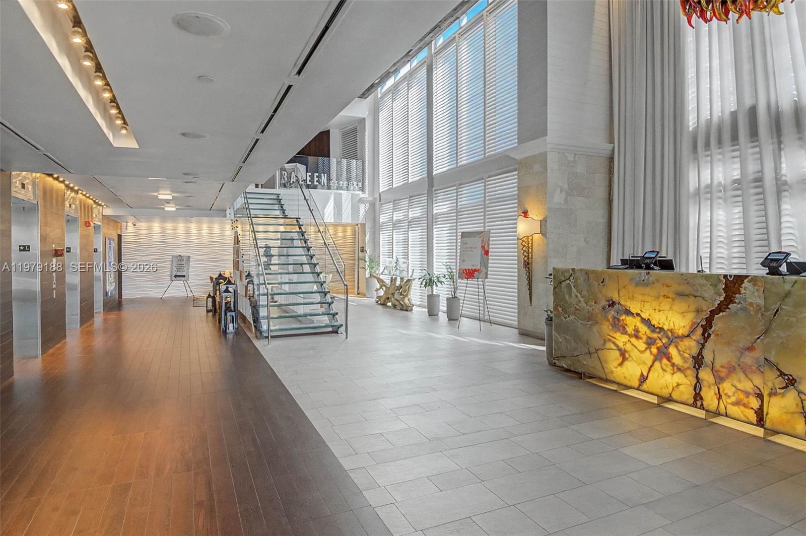 SOLE CONDO - Residential