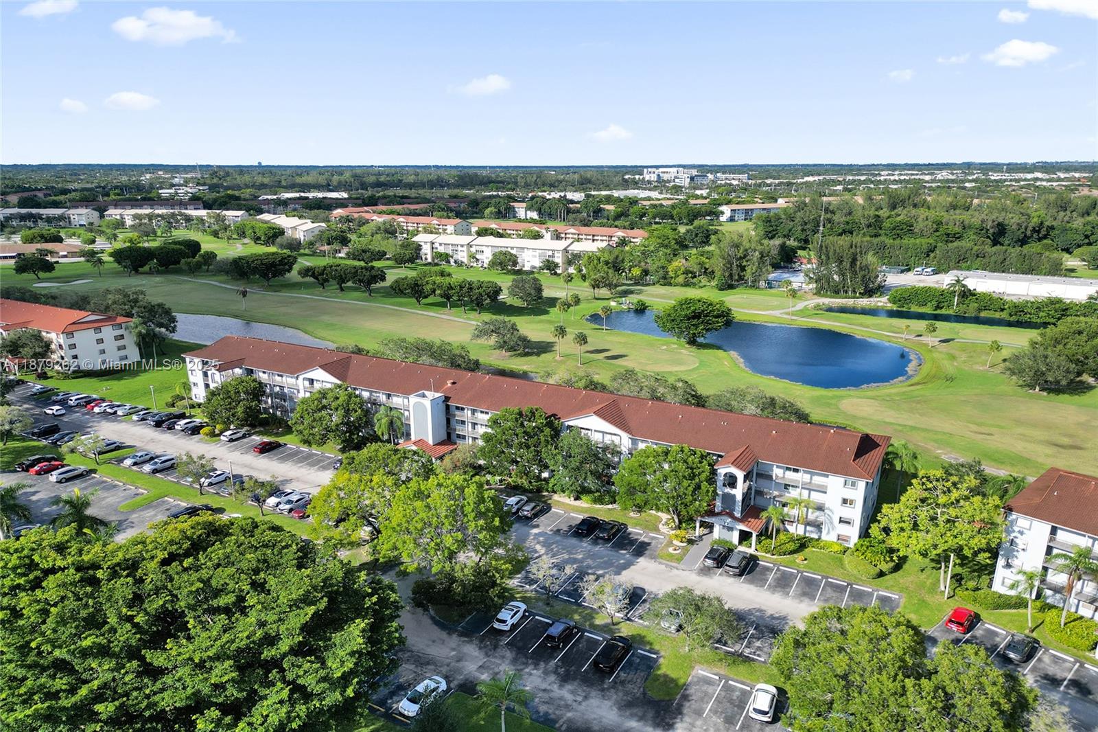 CAMBRIDGE AT CENTURY VILL - Residential