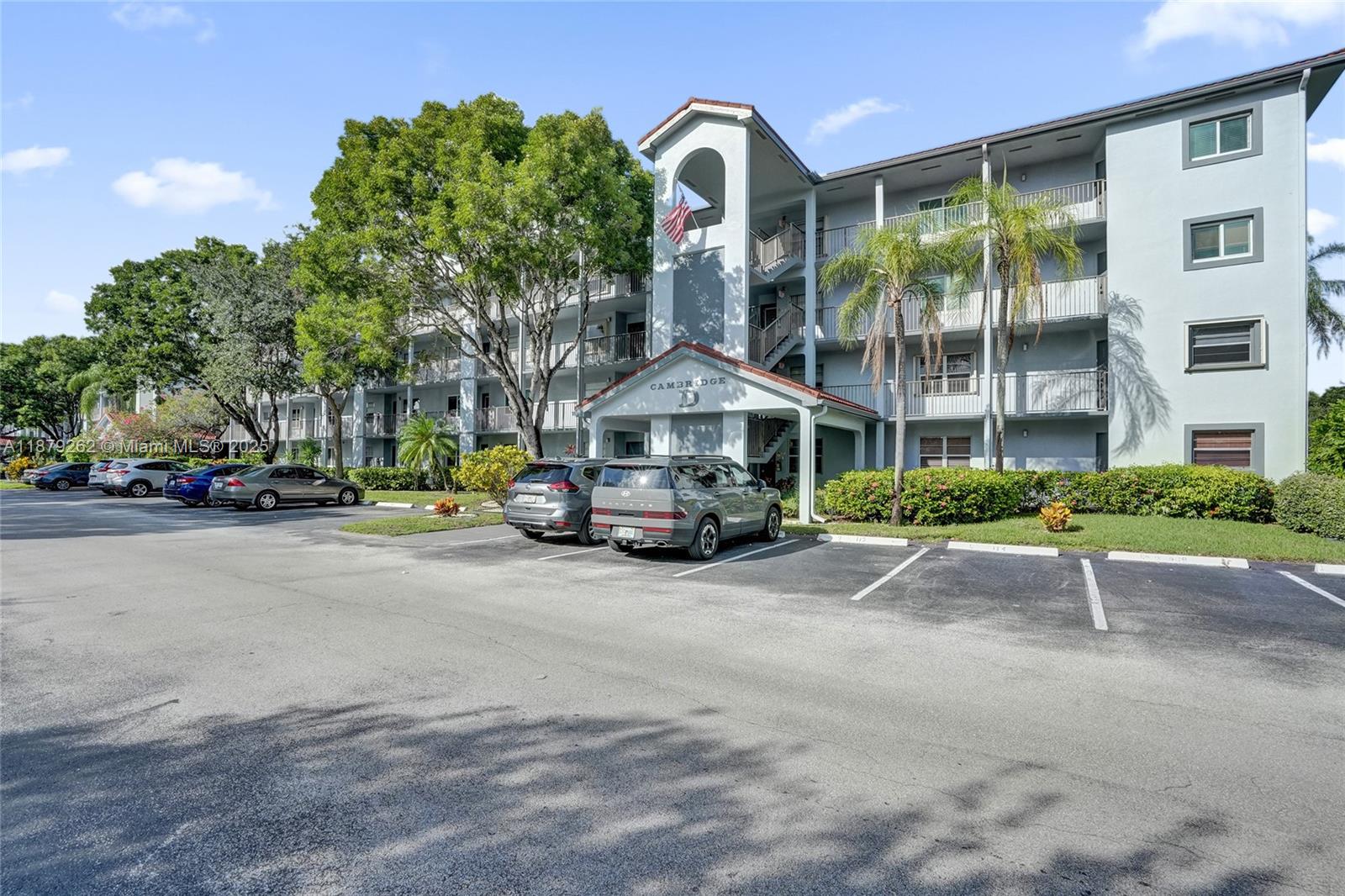 Beautifully remodeled 2BR/2BA condo in sought-after 55+ golf community. Features include white cabinetry with granite kitchen, eat-in area, washer/dryer in unit, and tile throughout. Master suite offers a large walk-in closet. The 2nd bathroom is equipped with a newer Kohler walk-in tub. Enjoy golf and water views from the screened balcony. Plantation shutters, spacious rooms, and furnishings included. Community amenities include a stunning clubhouse with endless activities, clubs, movies and a courtesy bus service. Perfect for an active lifestyle with golf, social gatherings, and more right at your doorstep.