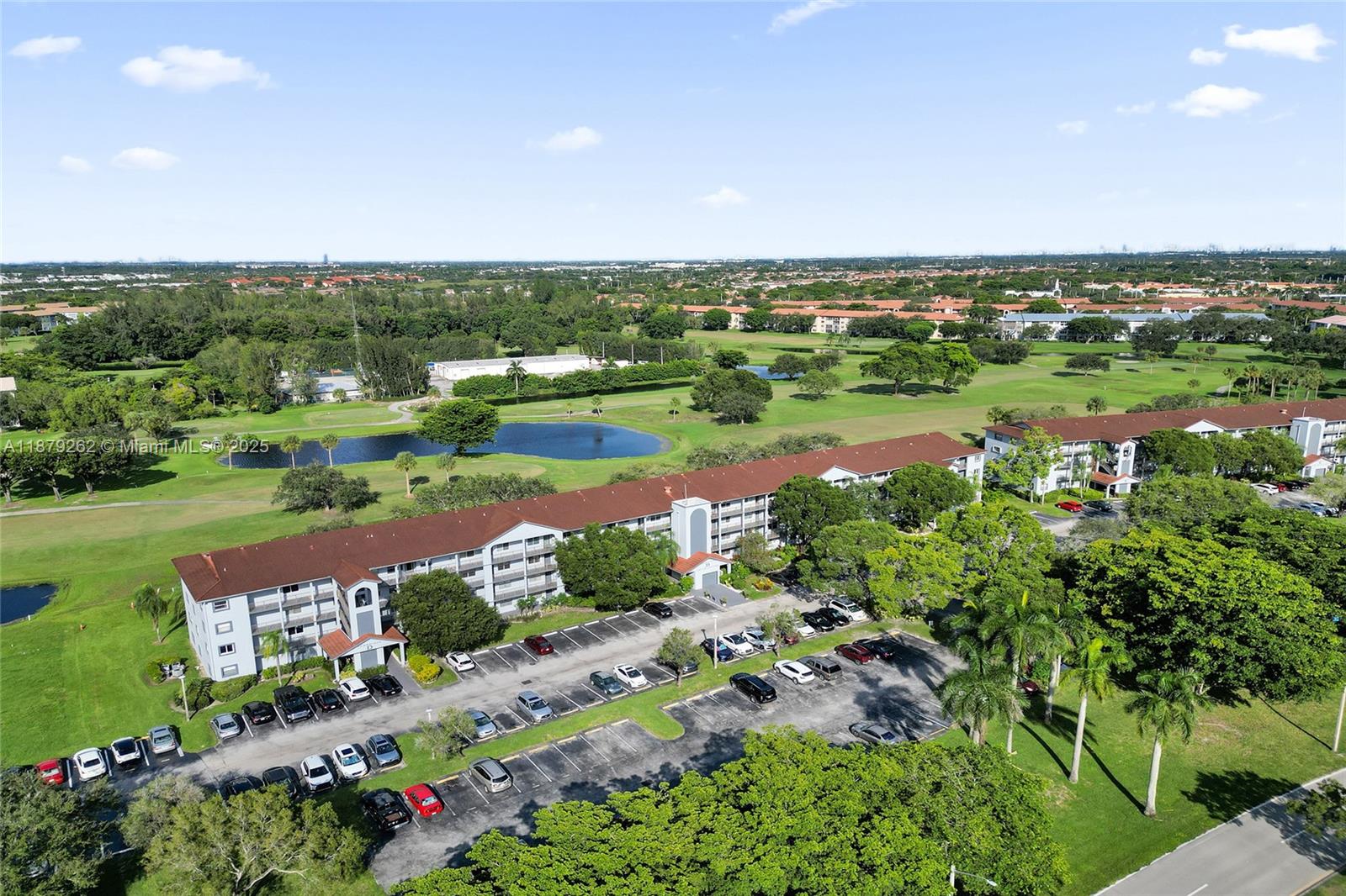 CAMBRIDGE AT CENTURY VILL - Residential