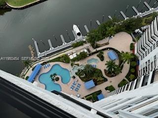 MYSTIC POINTE TOWER 500 C - Residential