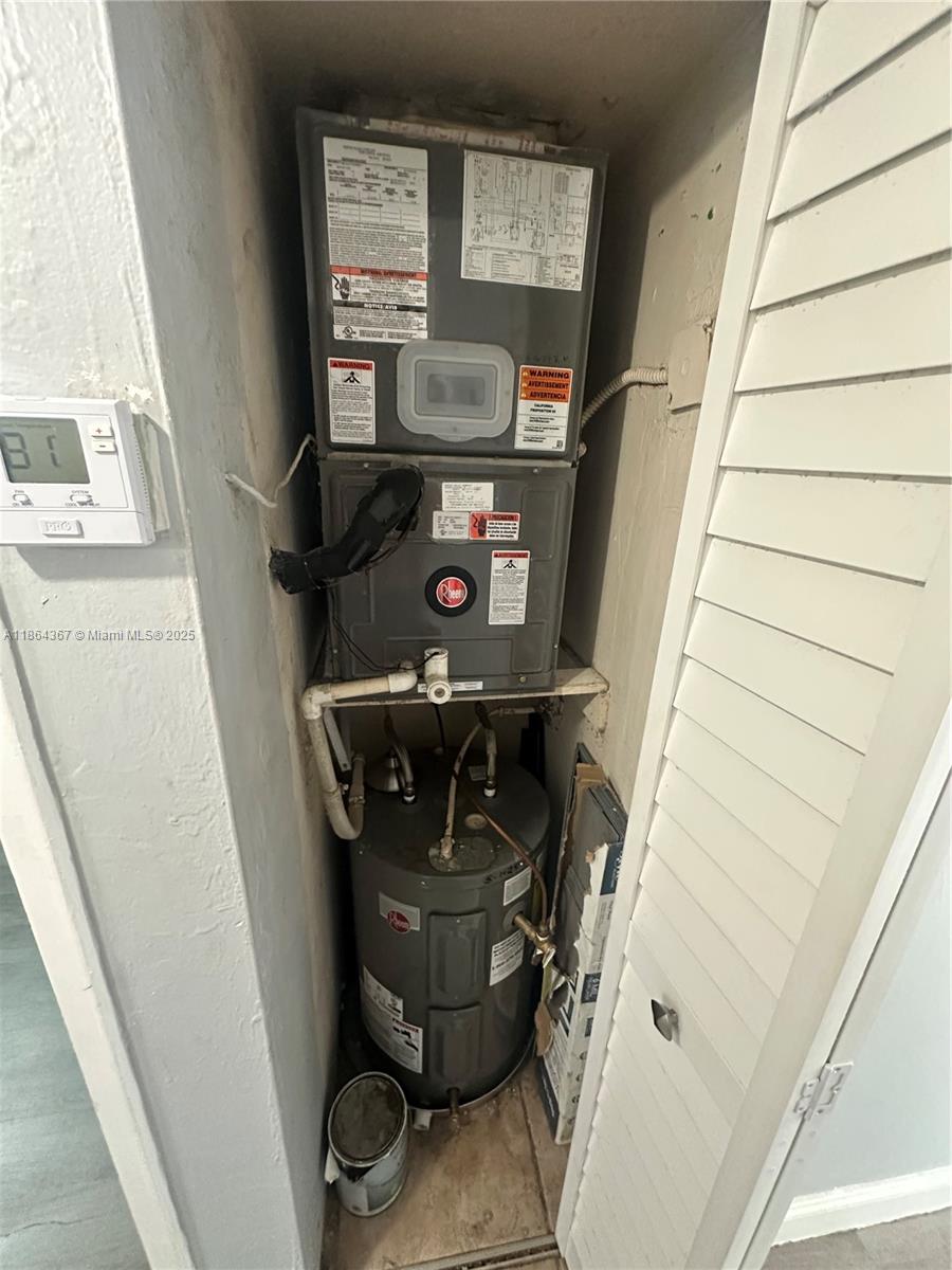 CYPRESS VILLAGE CONDO - Residential Lease