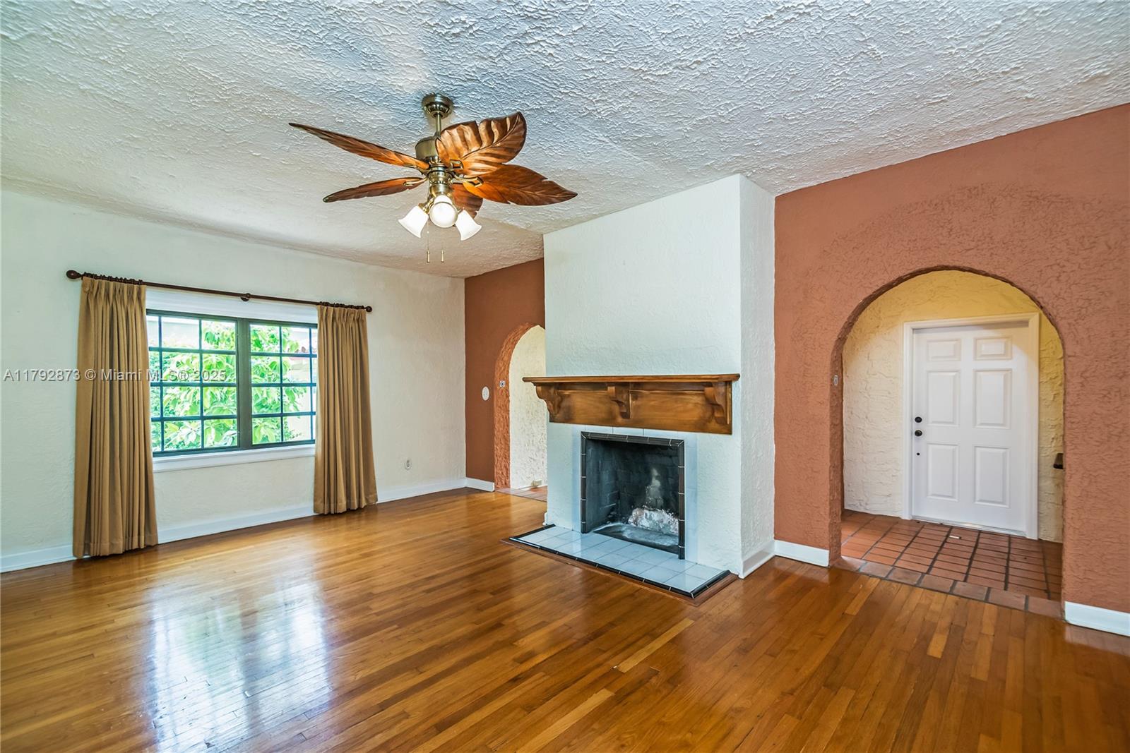 234 Alesio Ave