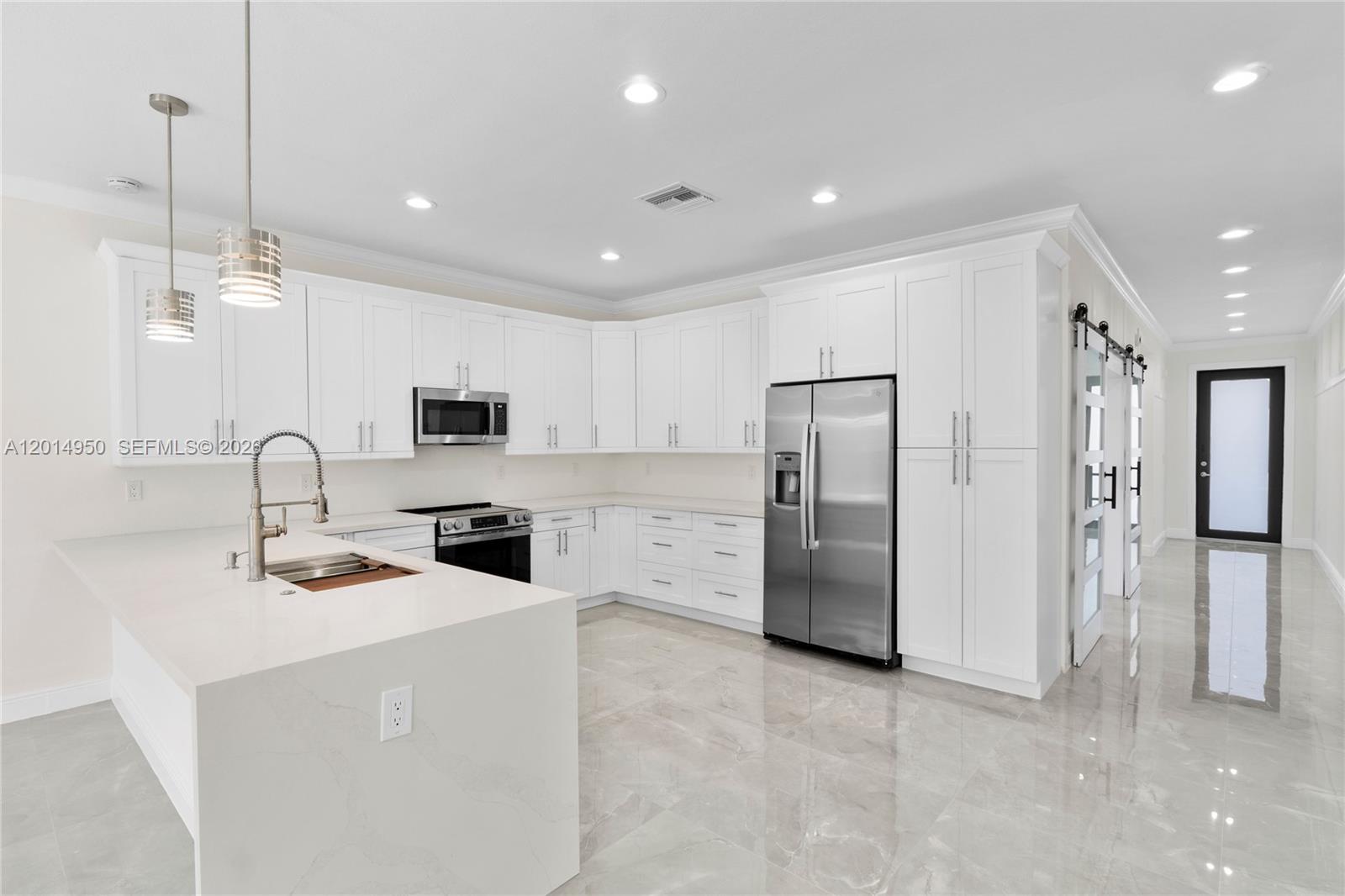 HIGHLANDS PARK SE AREA - Residential