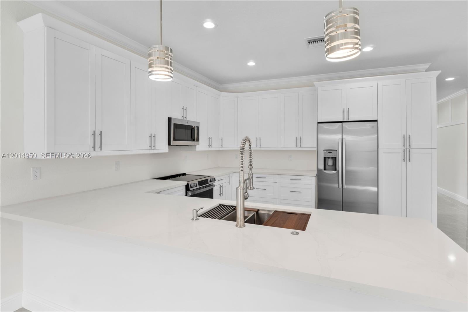 HIGHLANDS PARK SE AREA - Residential