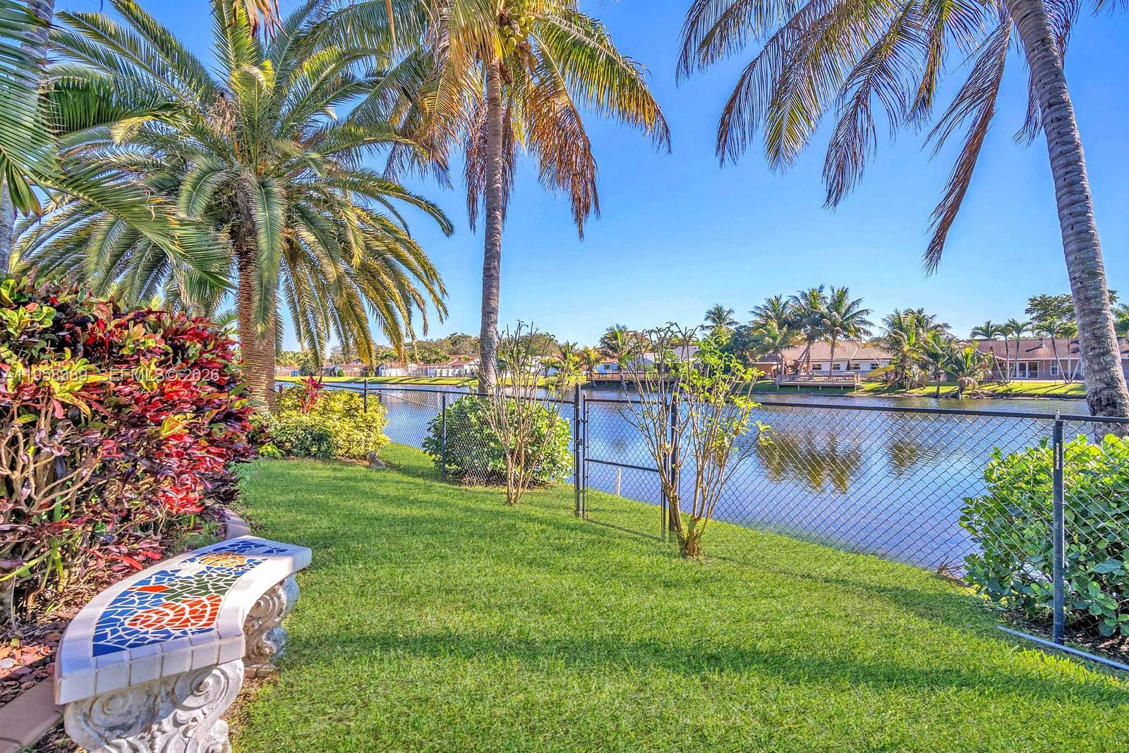 COOPERS GROVE - Residential