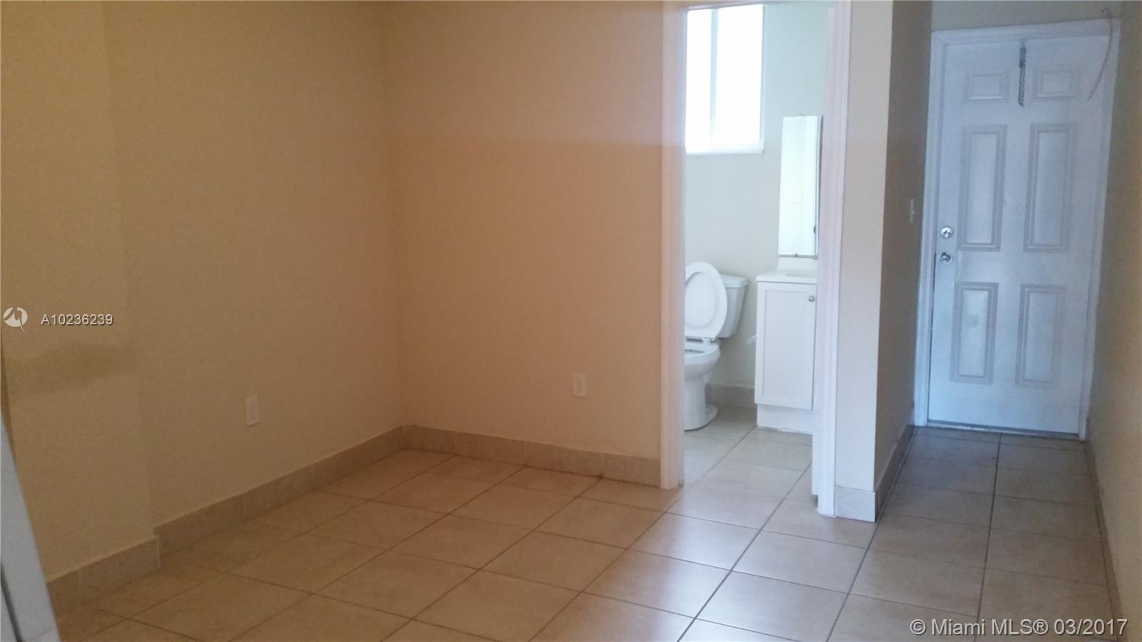 RAWLINS PARK - Residential Lease