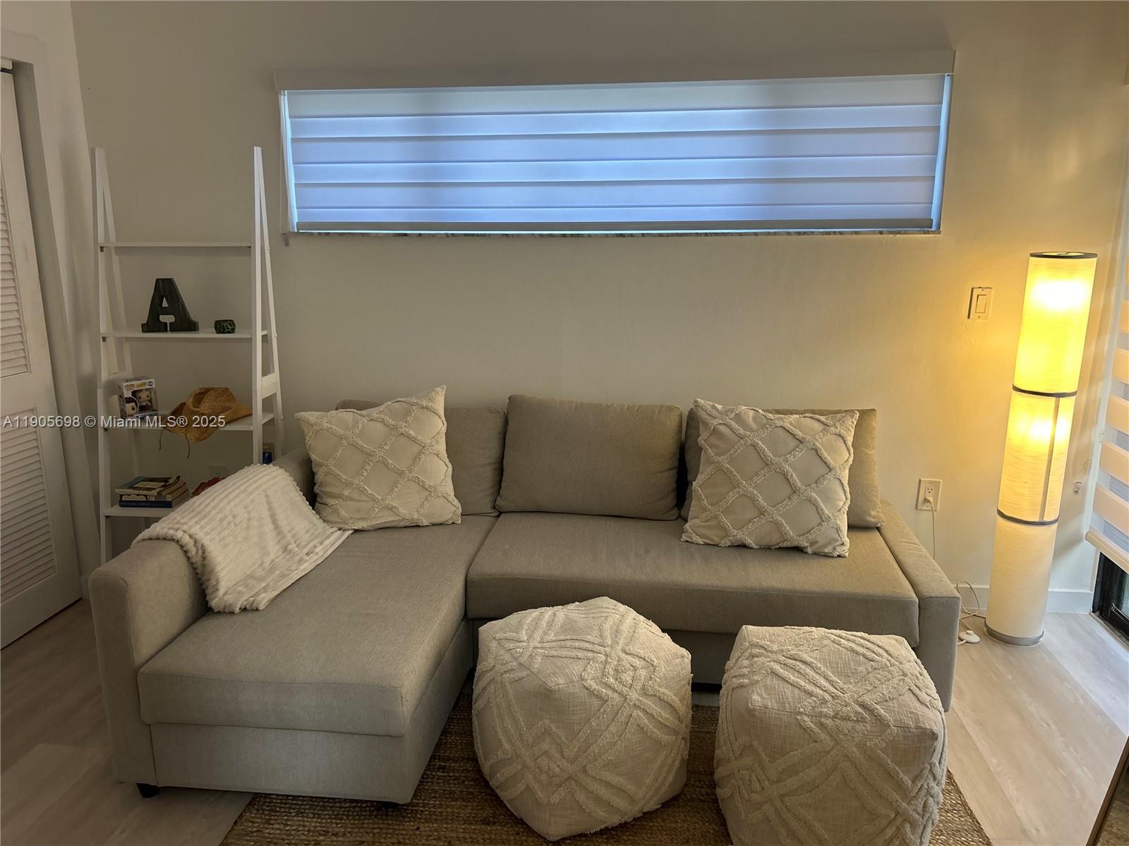 MALCOLM PEACOCKS - Residential