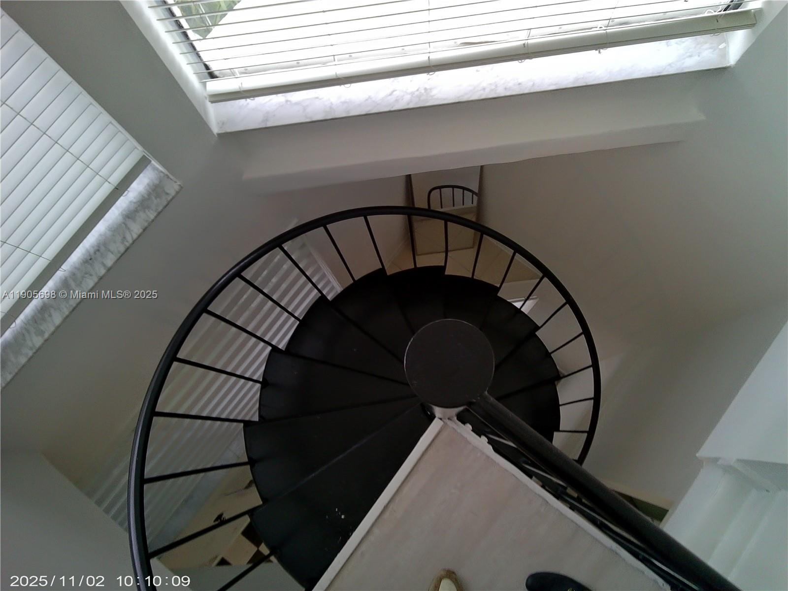 MALCOLM PEACOCKS - Residential