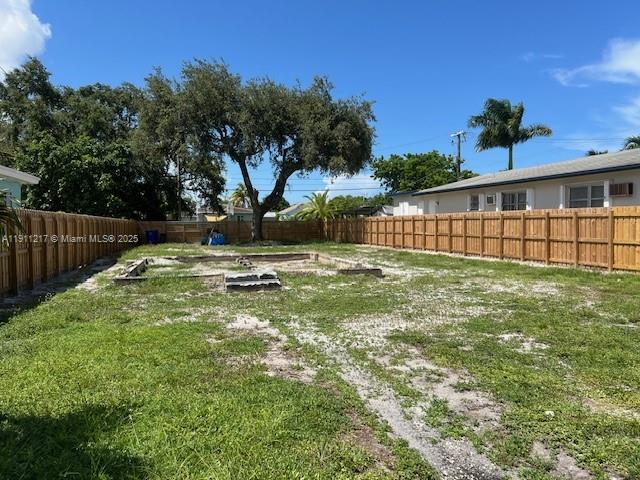 HOLLYWOOD PARK - Land