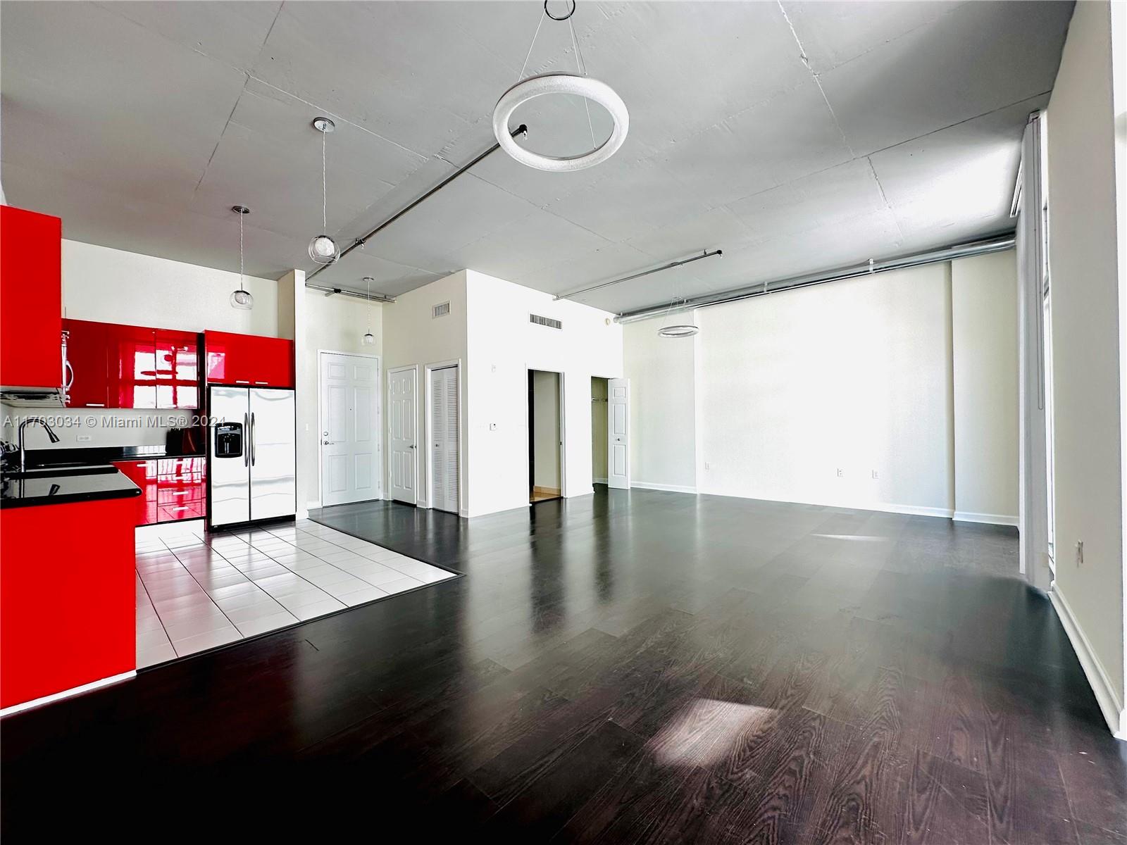 LOFTS AT HOLLYWOOD STATIO - Residential Lease