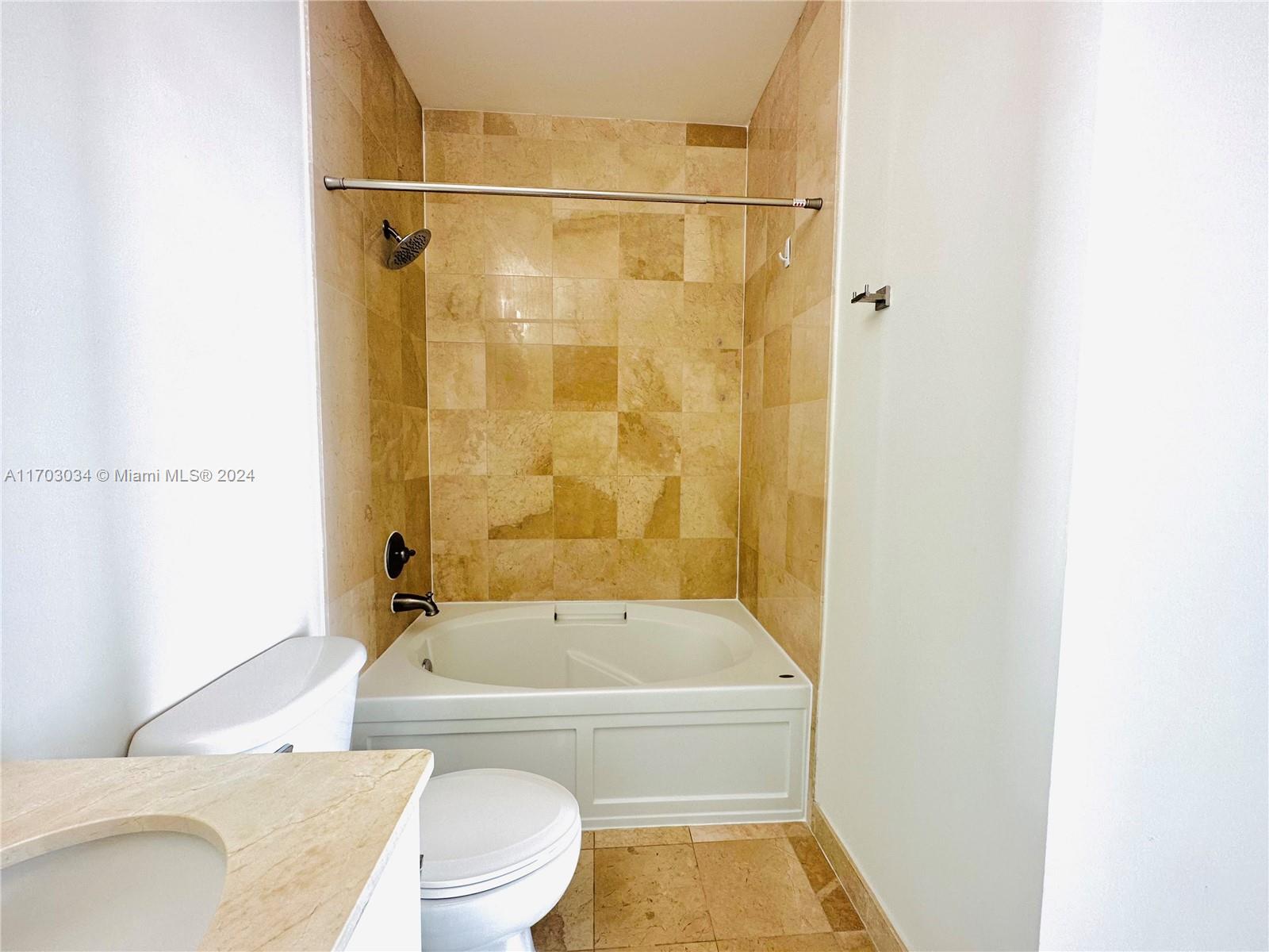 LOFTS AT HOLLYWOOD STATIO - Residential Lease