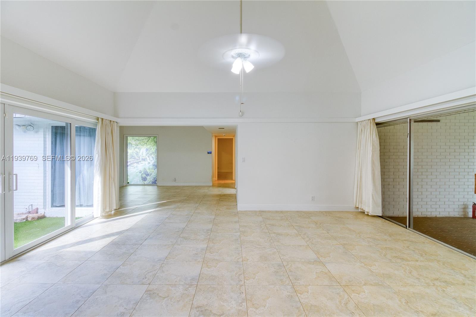 WOODLANDS SEC SIX - Residential