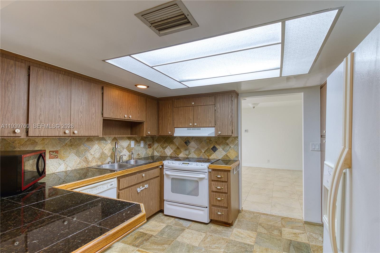 WOODLANDS SEC SIX - Residential