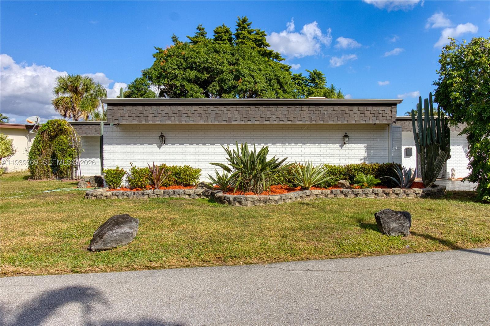 WOODLANDS SEC SIX - Residential