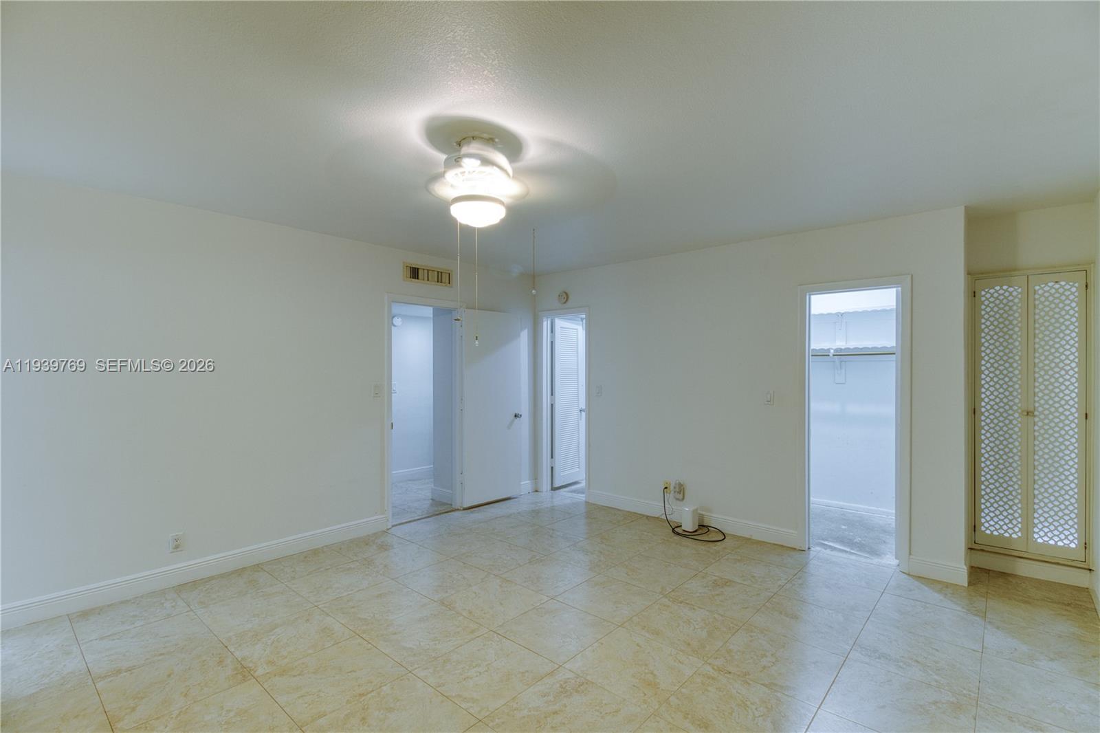 WOODLANDS SEC SIX - Residential