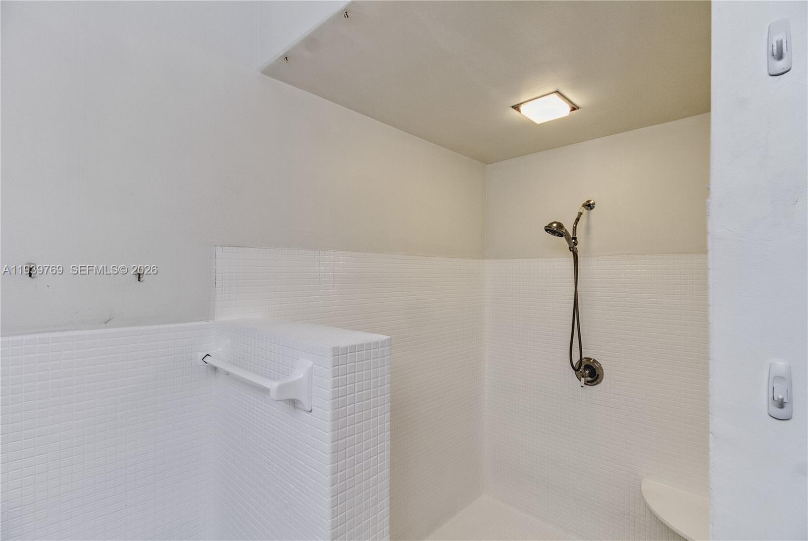 WOODLANDS SEC SIX - Residential