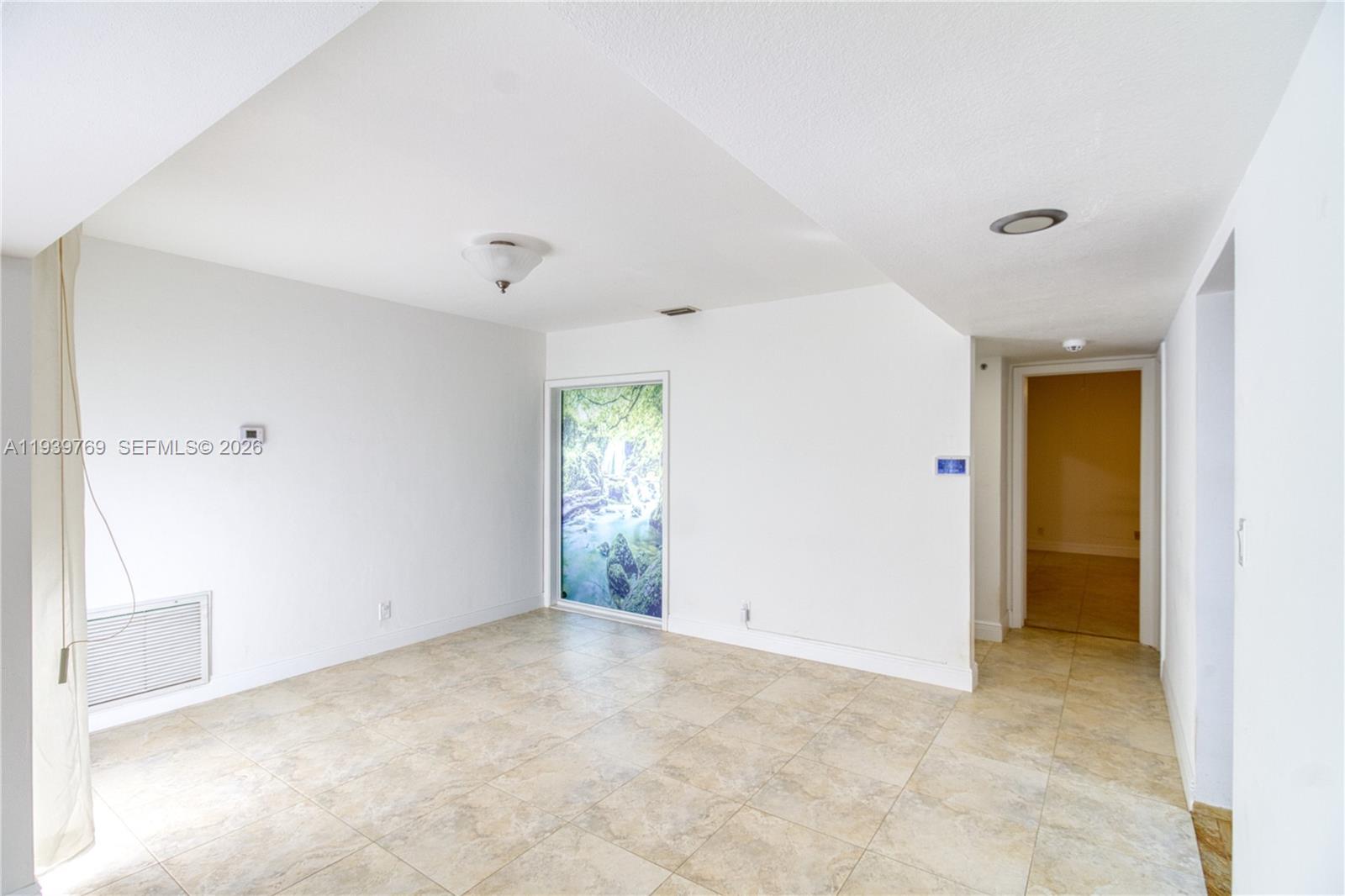 WOODLANDS SEC SIX - Residential