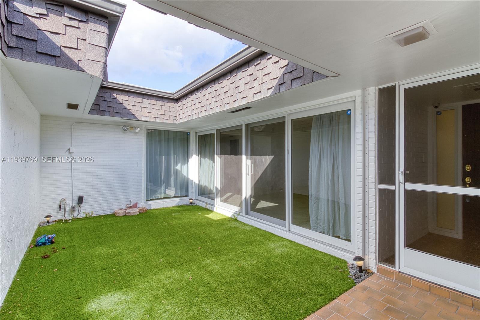 WOODLANDS SEC SIX - Residential