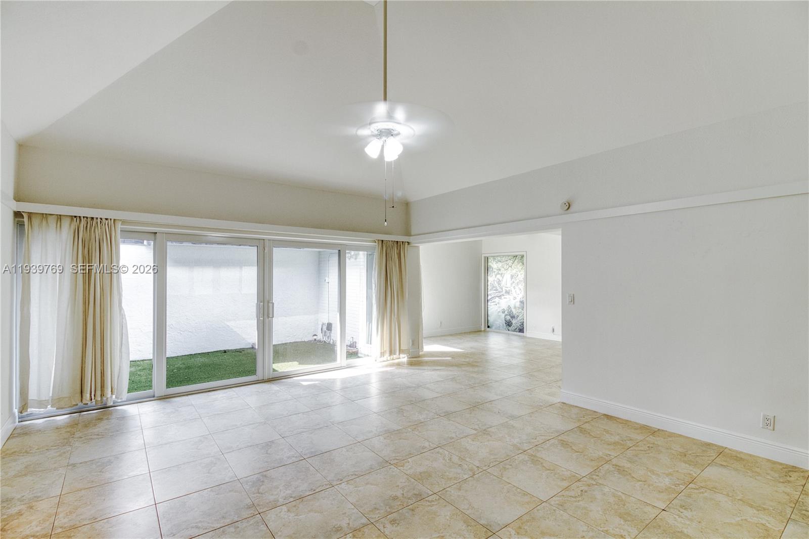 WOODLANDS SEC SIX - Residential