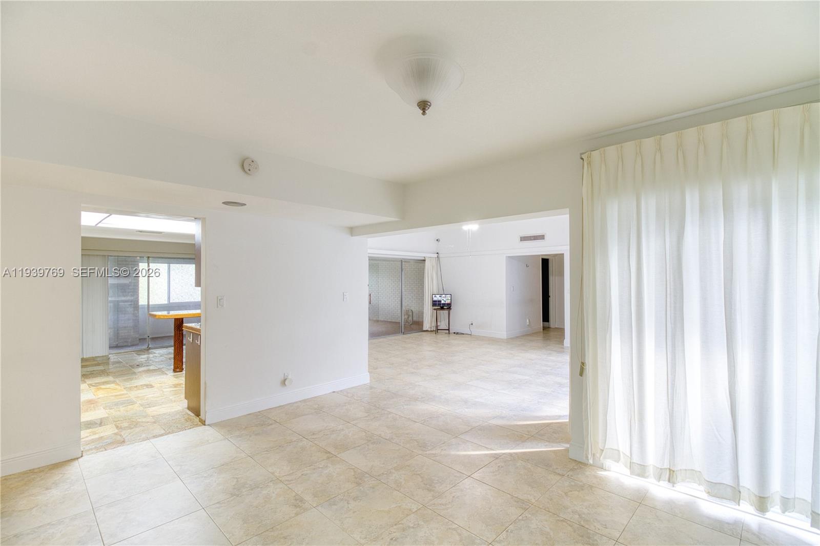 WOODLANDS SEC SIX - Residential