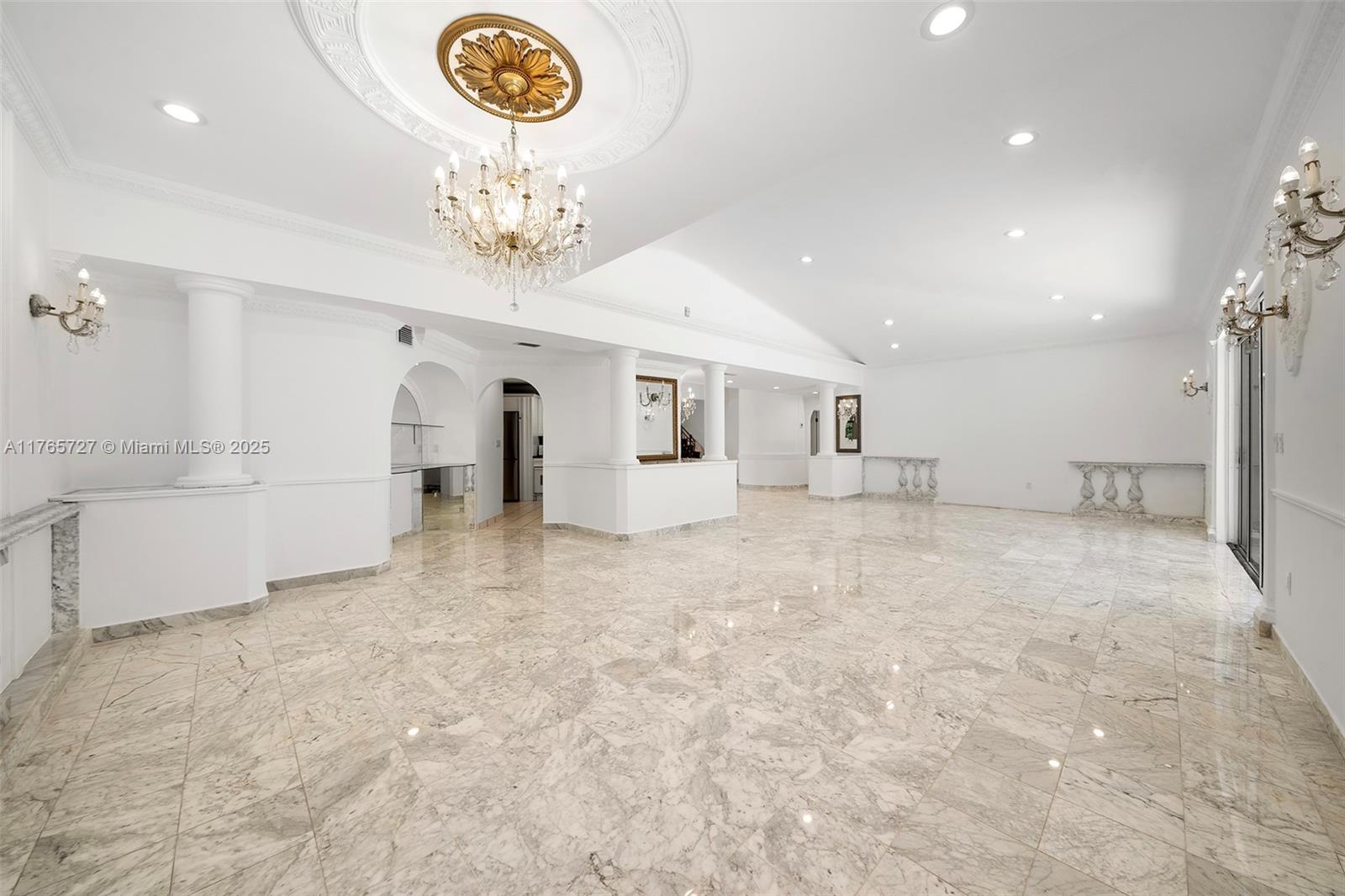 GOLDEN BEACH SEC E - Residential Lease