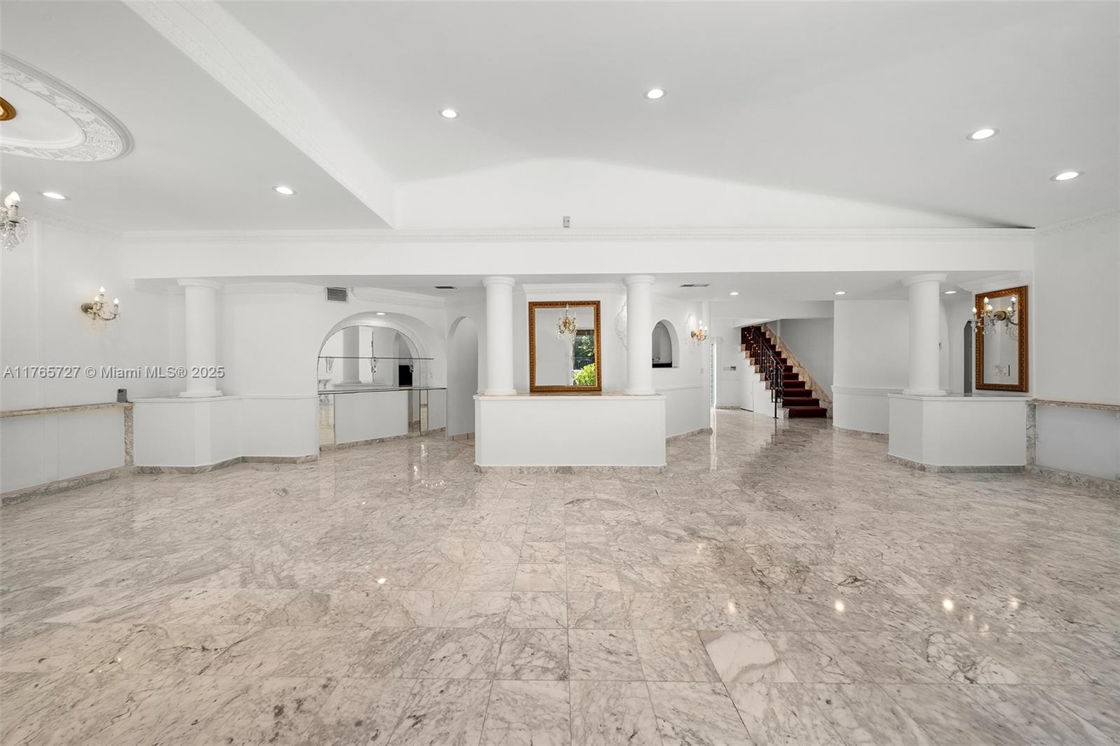 GOLDEN BEACH SEC E - Residential Lease