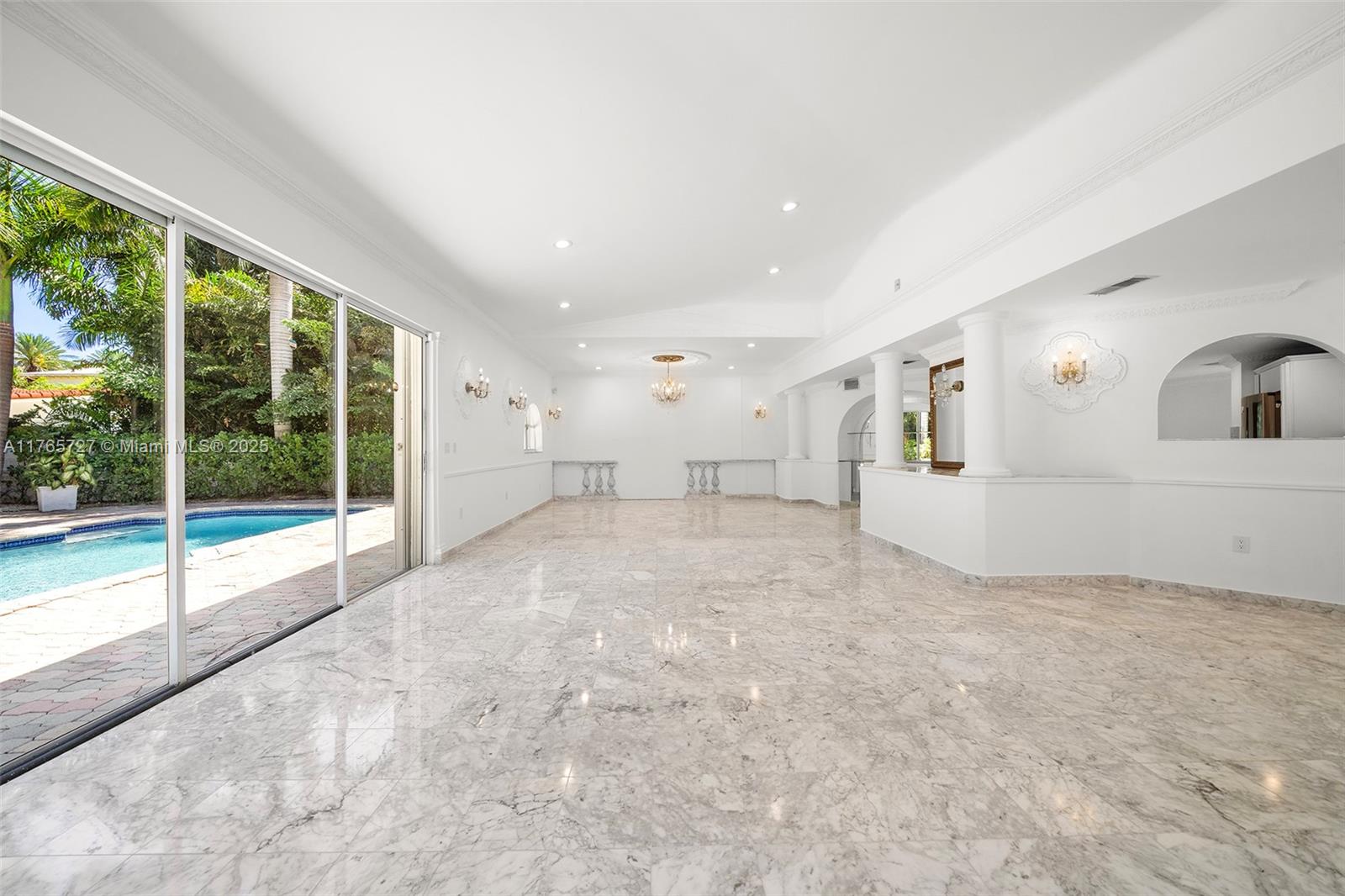 GOLDEN BEACH SEC E - Residential Lease