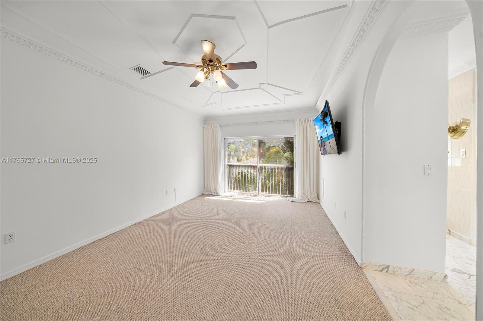GOLDEN BEACH SEC E - Residential Lease