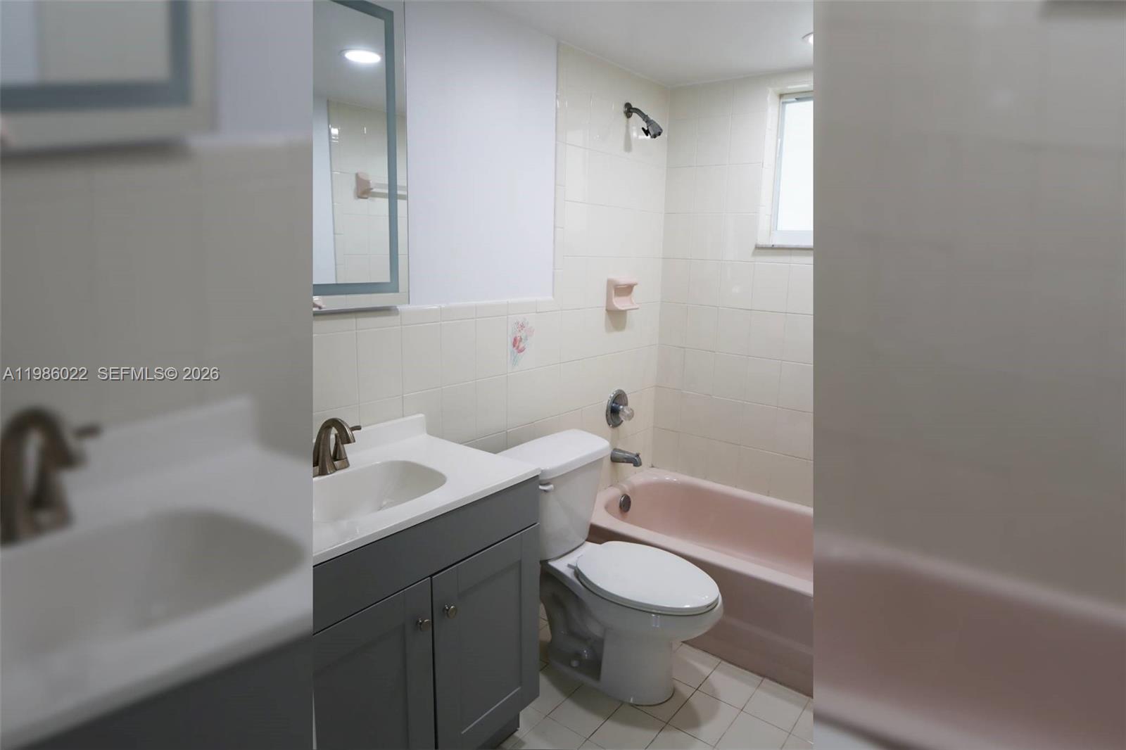 SILVER GARDENS VILLAS CON - Residential Lease